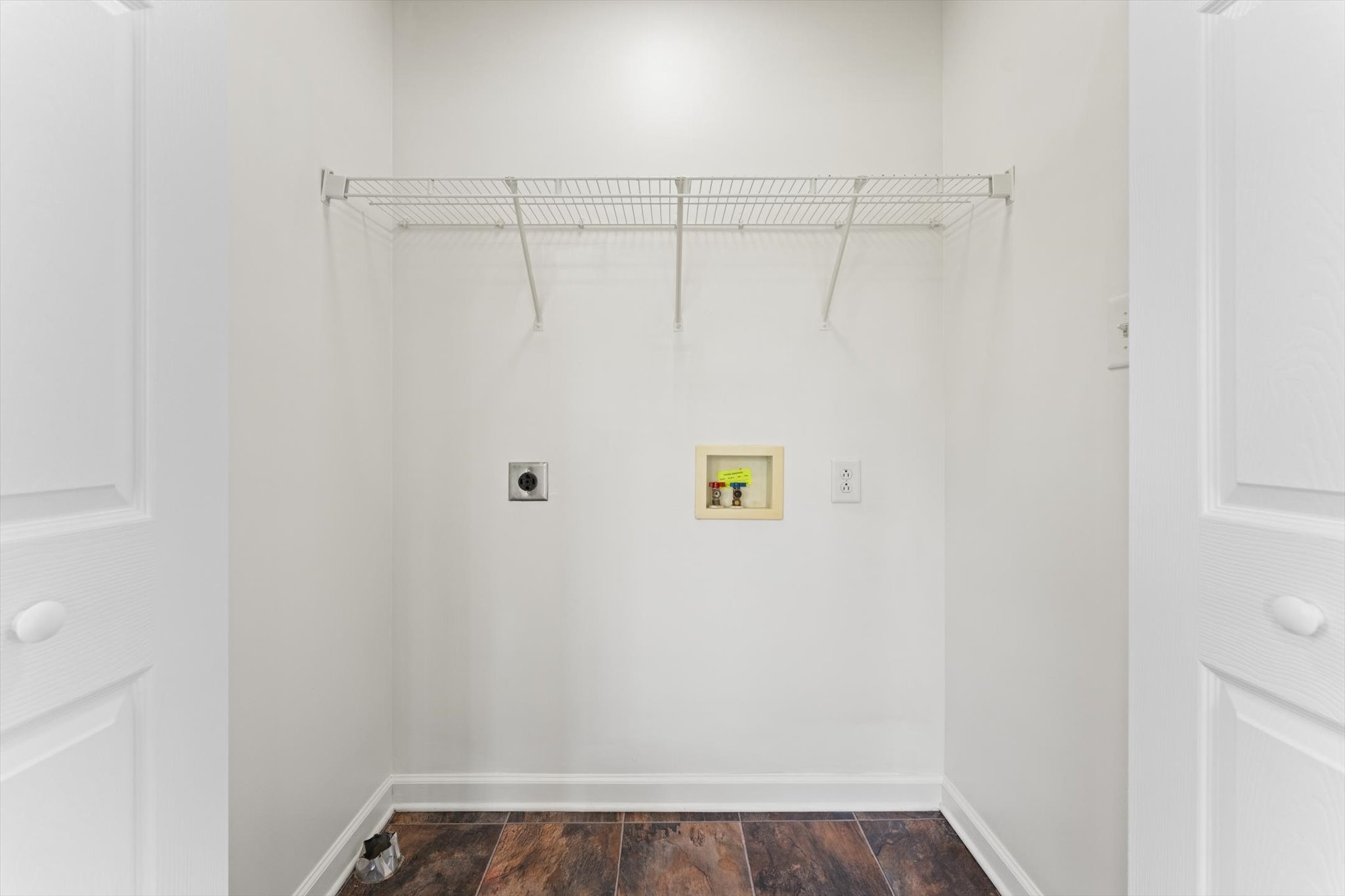 312 Lansinger Ln Property Photo 18