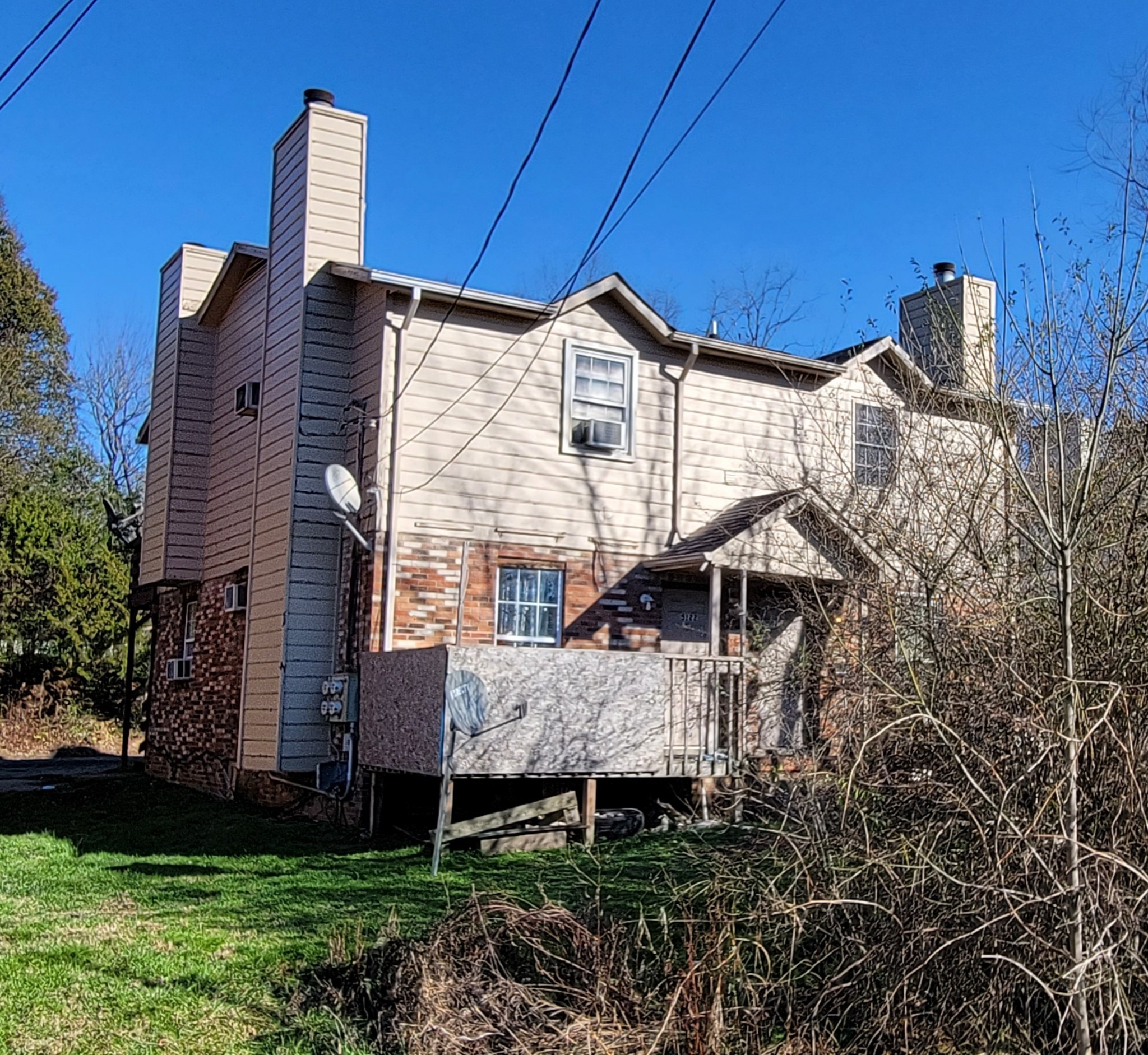 5120 Linbar Dr Property Photo 1