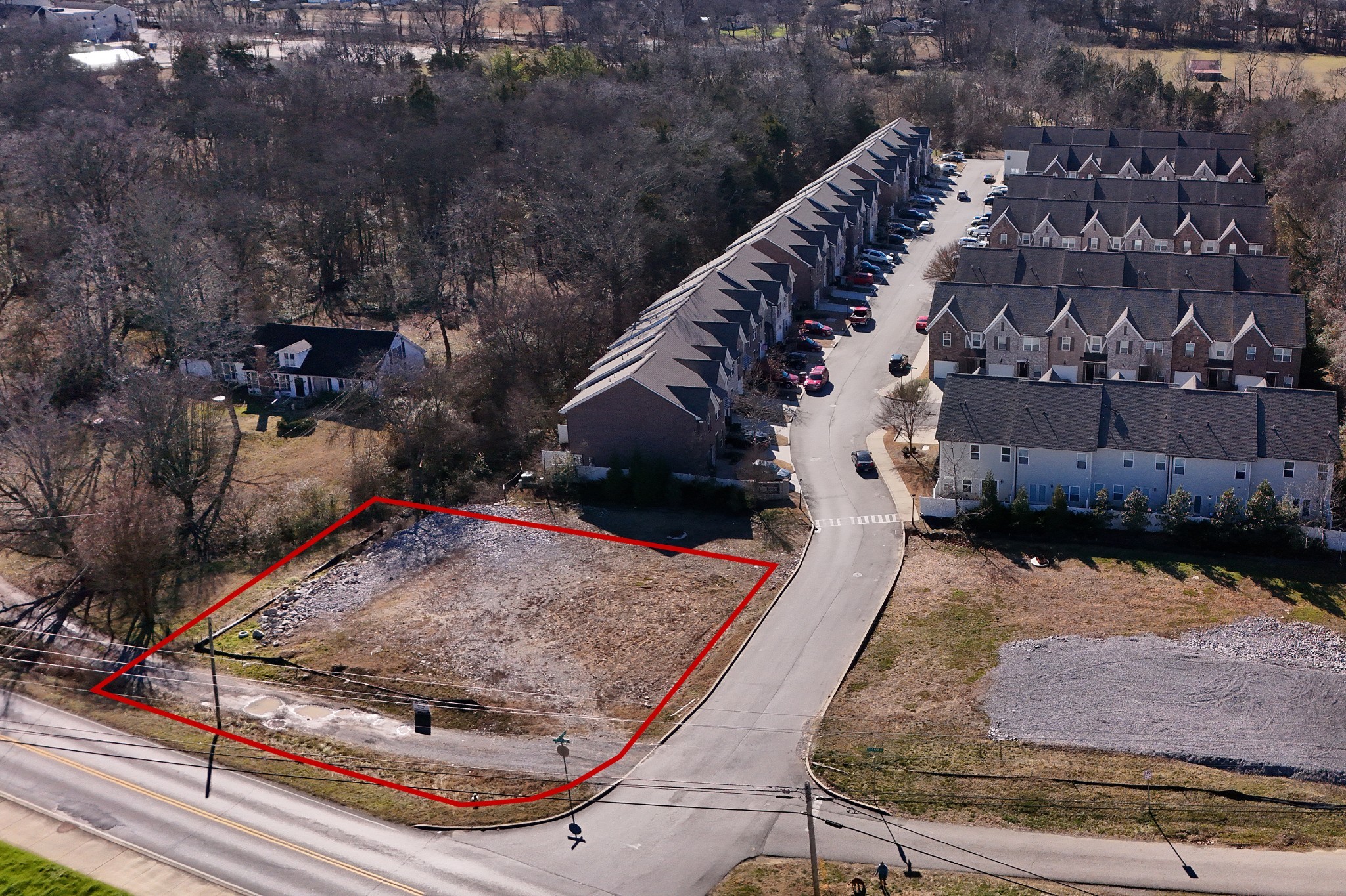 193 W Main St Property Photo 3