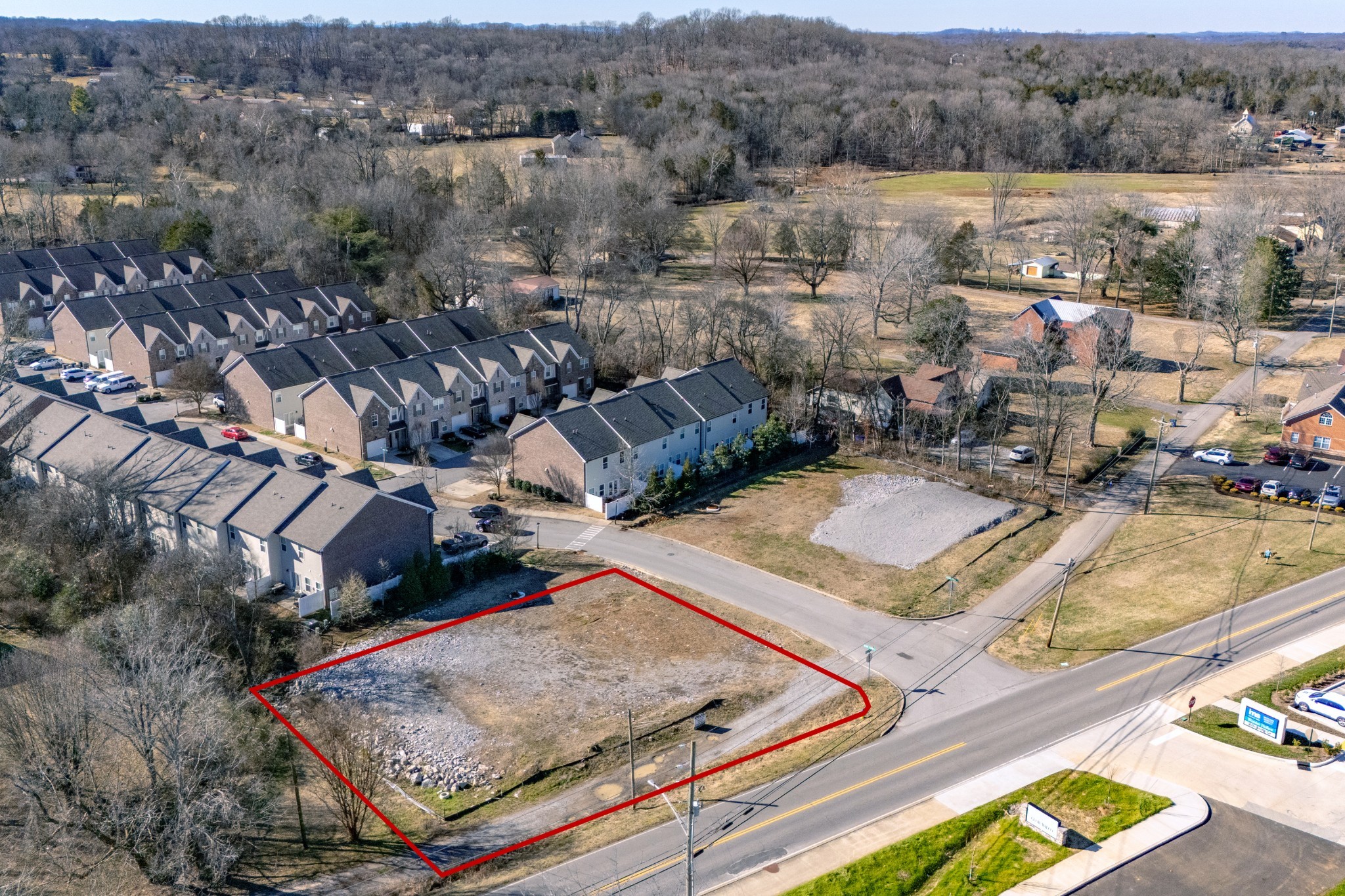 193 W Main St Property Photo 5