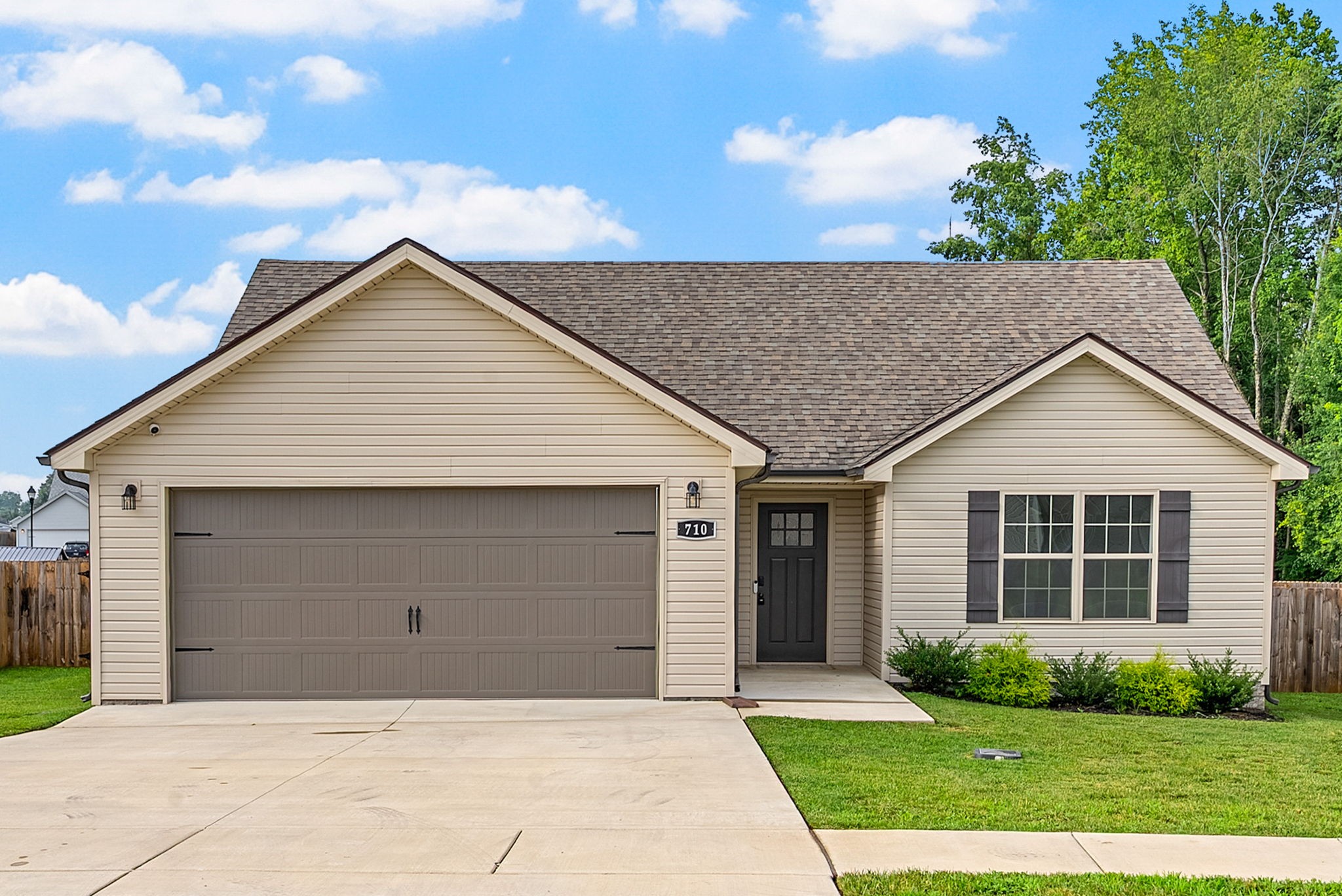 710 Gleason Dr Property Photo 1