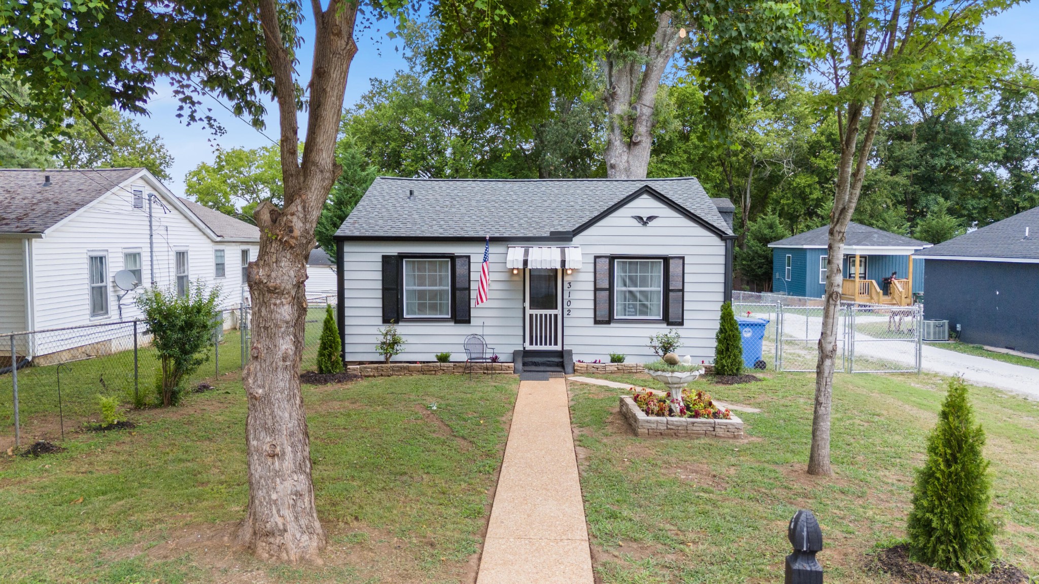 3102 Crescent Circle Property Photo 1