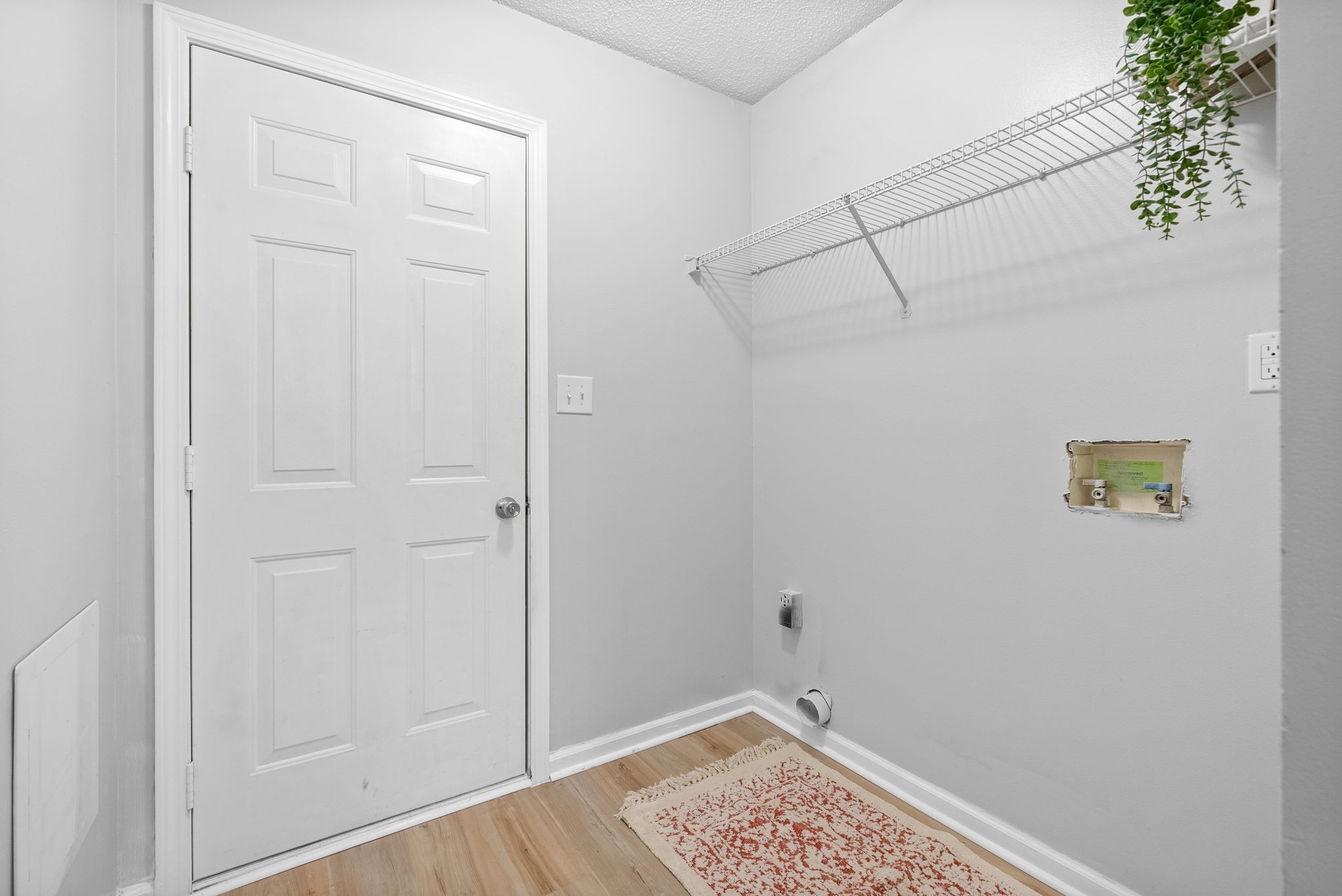 271 Golden Pond Ave Property Photo 12