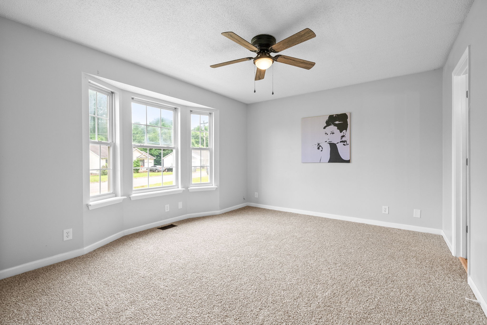 271 Golden Pond Ave Property Photo 13