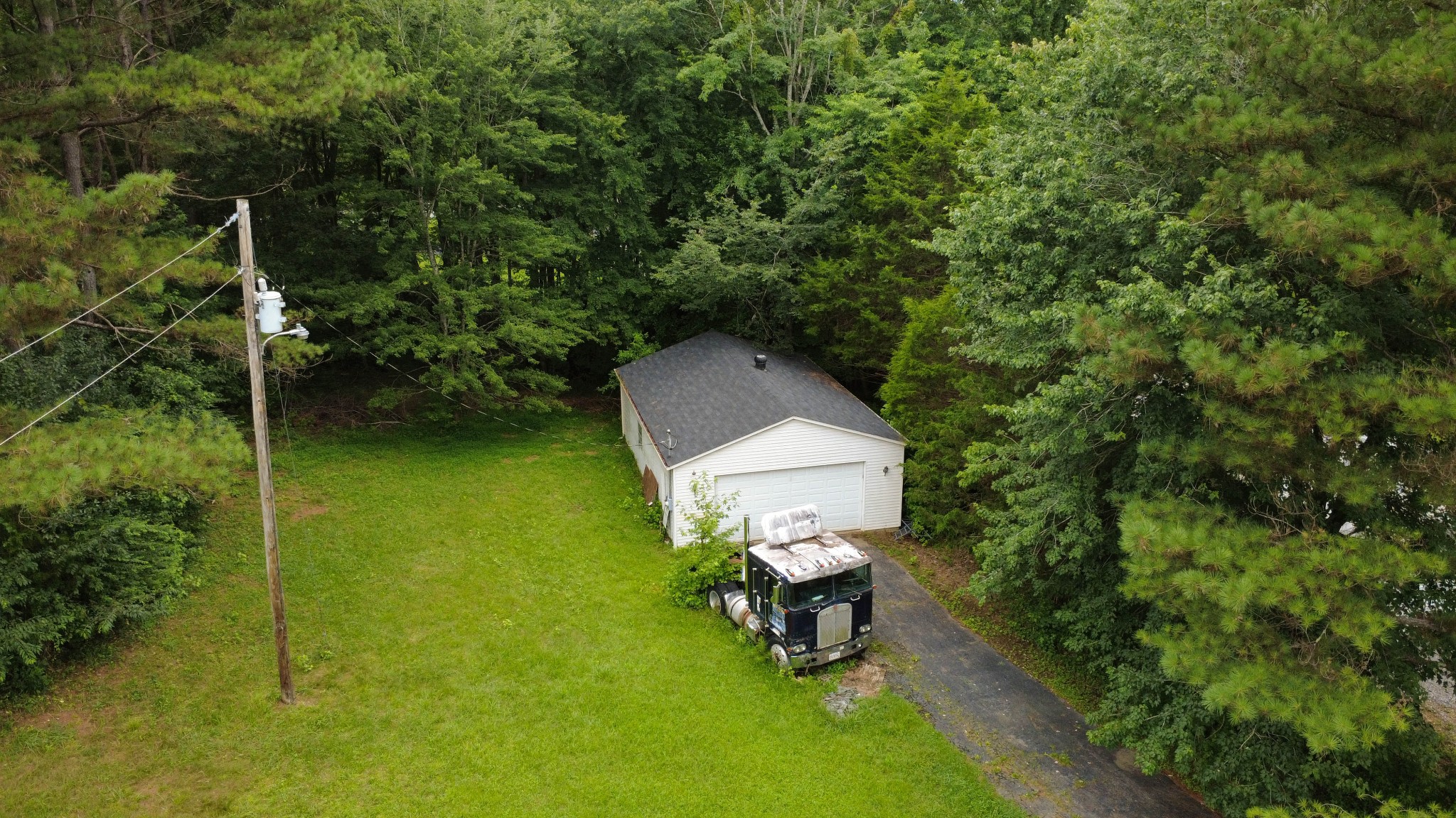 96 Meadowood Dr Property Photo 1