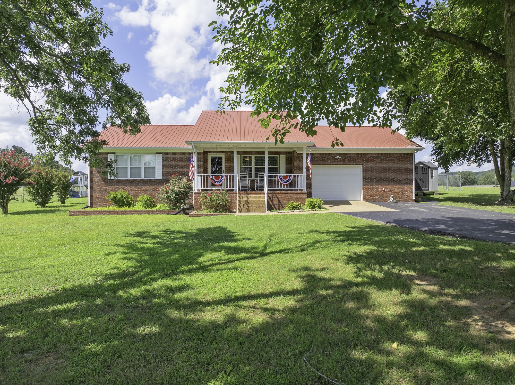 127 Fisherdale Dr Property Photo 1