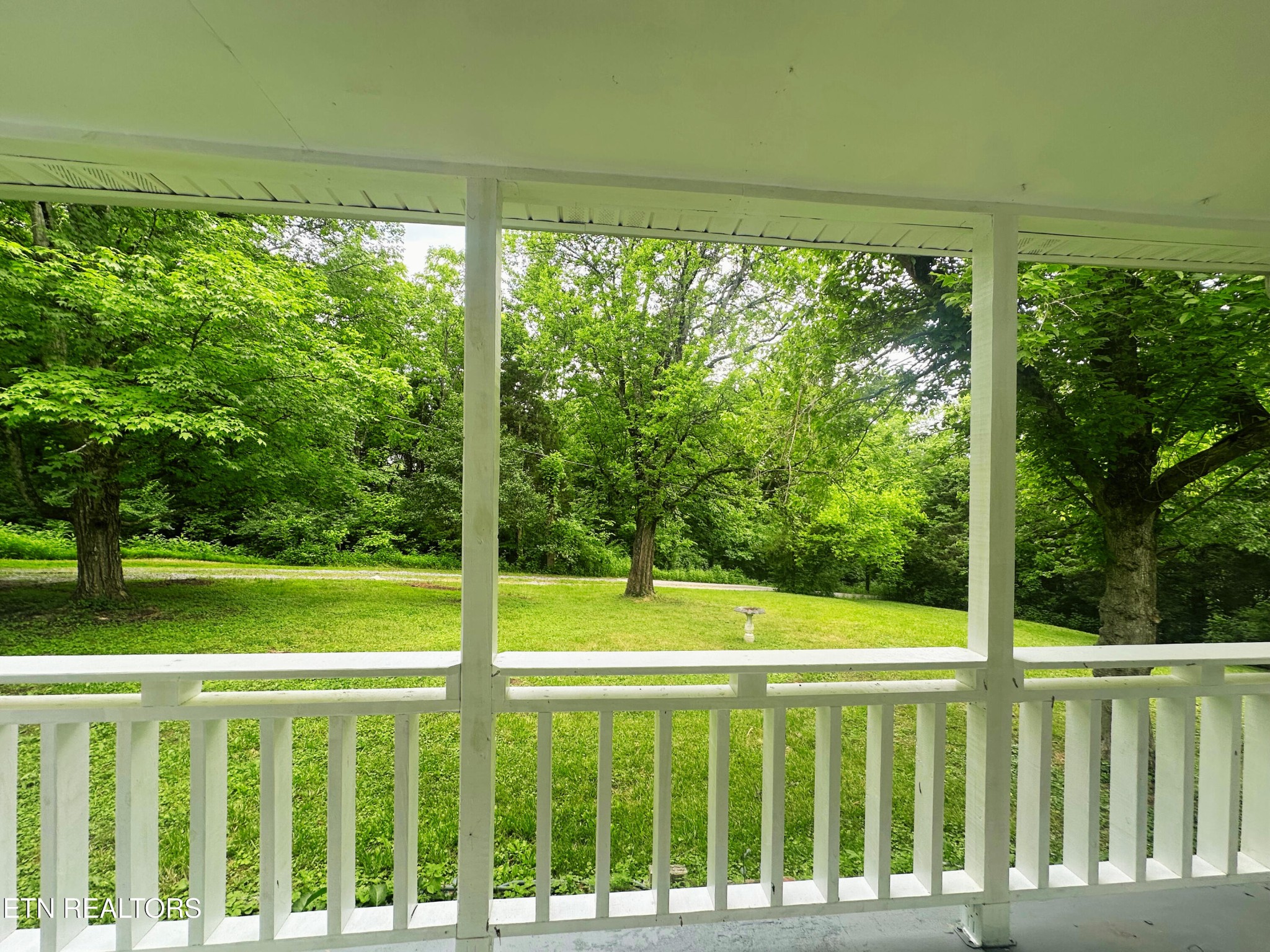 5936 Thorn Grove Pike Property Photo 3