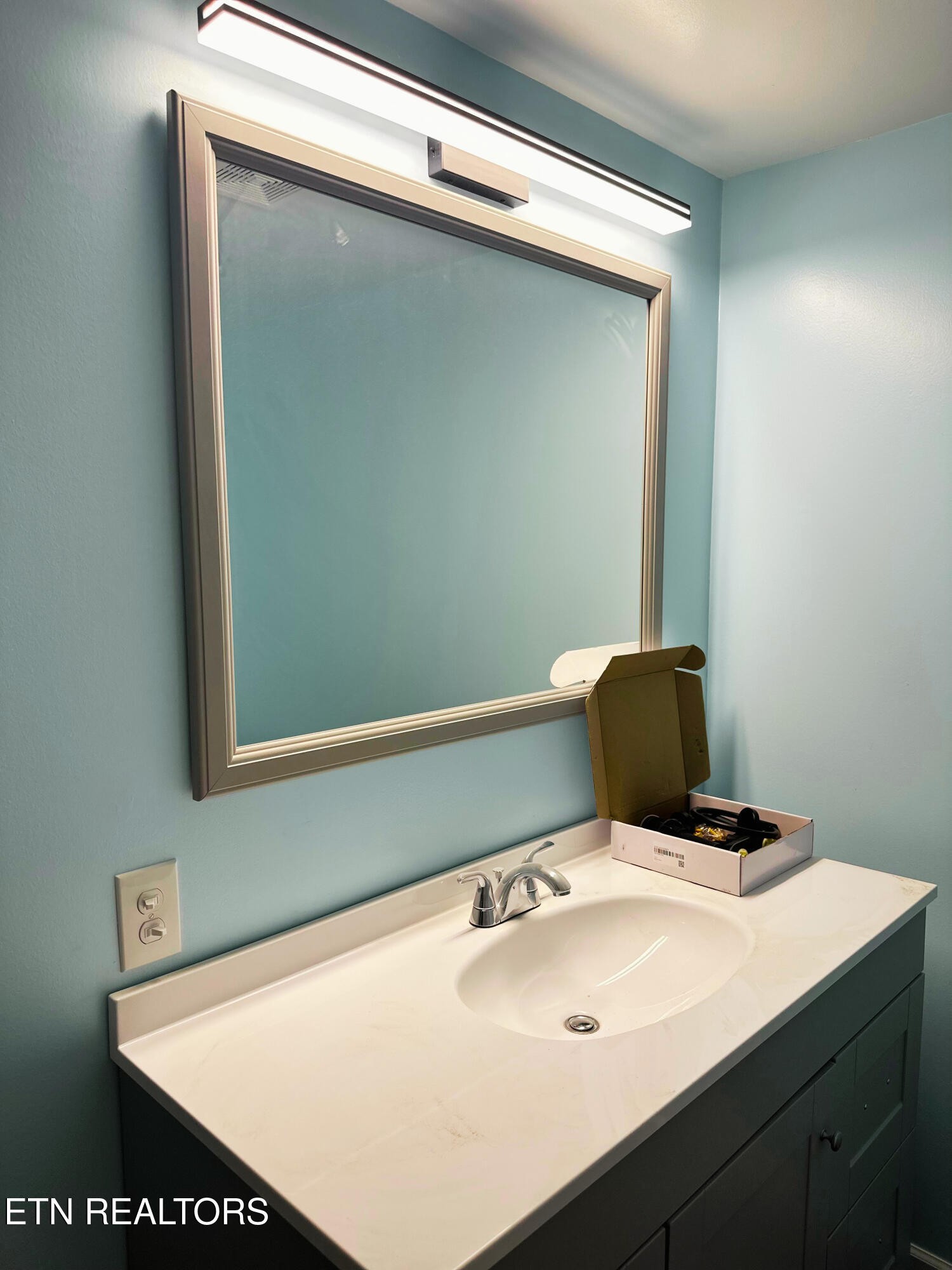 5936 Thorn Grove Pike Property Photo 11