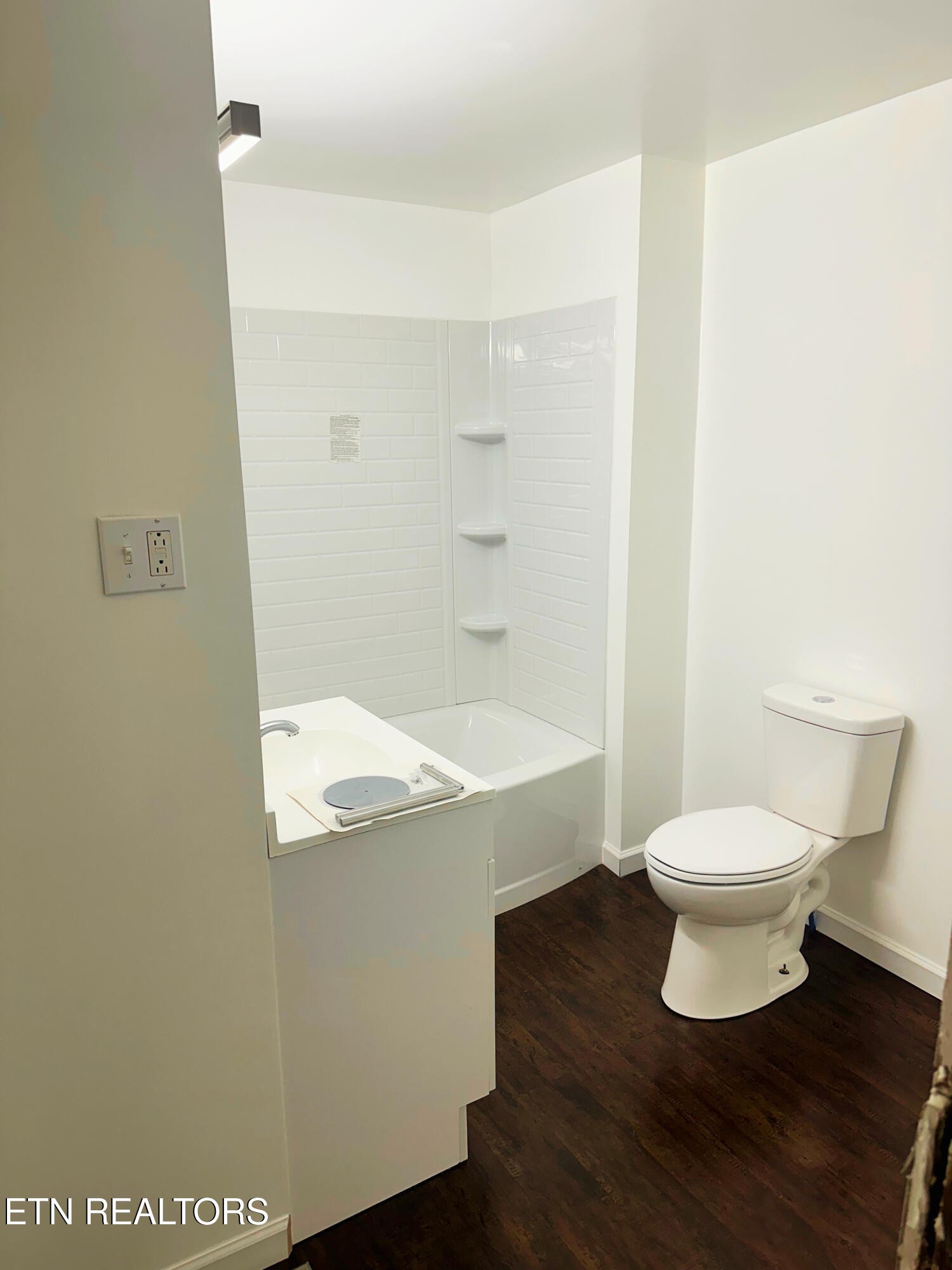 5936 Thorn Grove Pike Property Photo 14