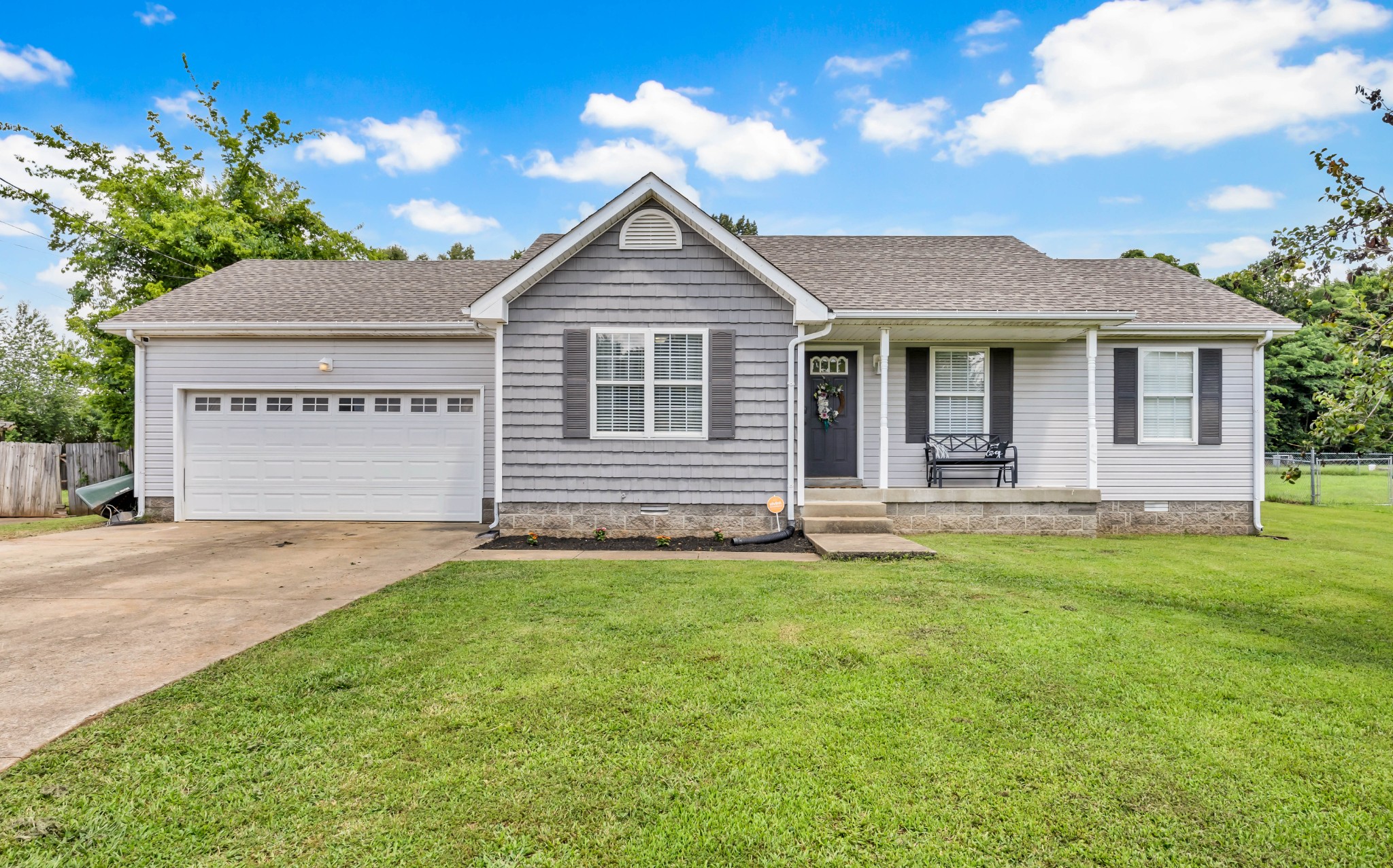 261 Golden Pond Ave Property Photo 1