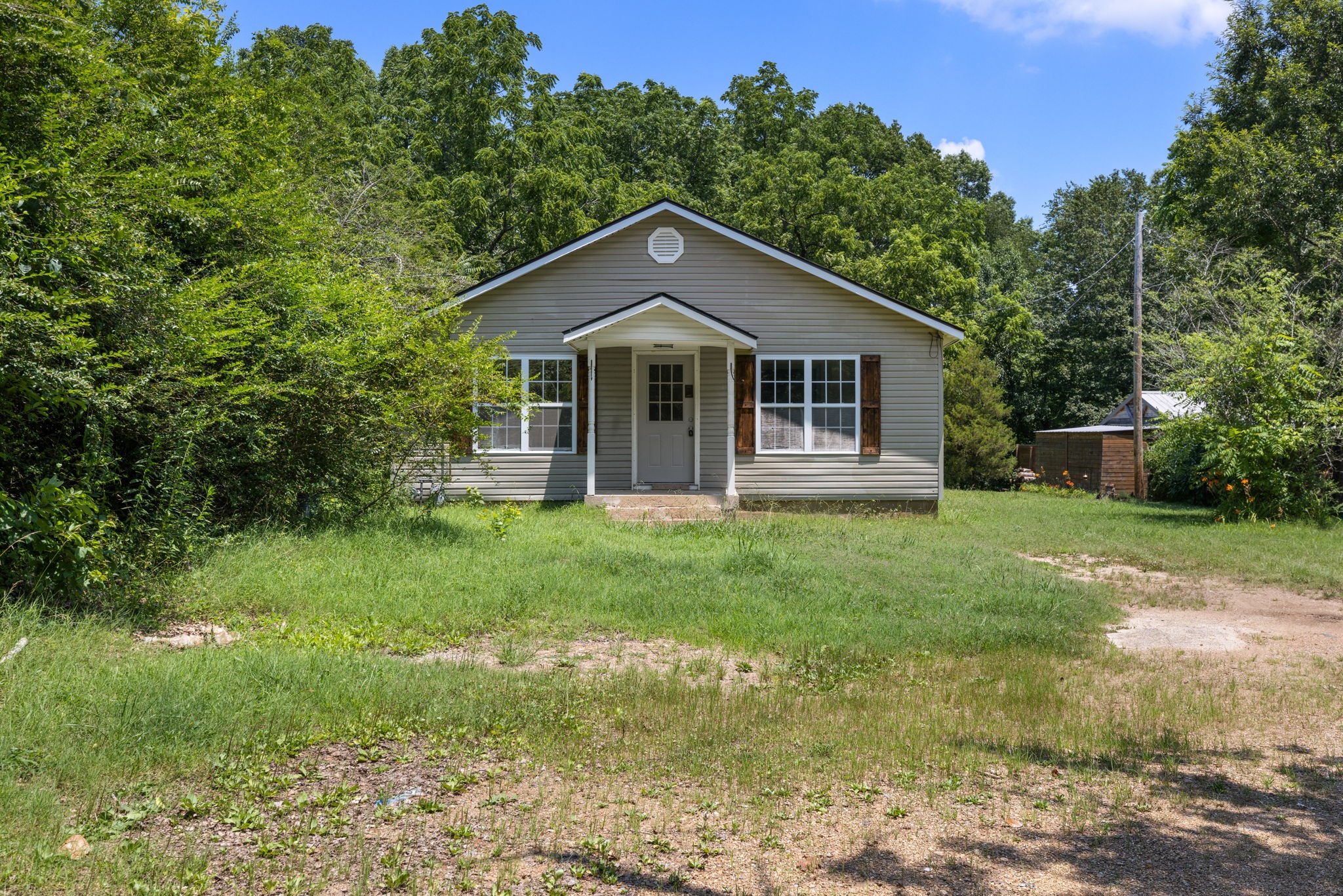 1610 Old Waynesboro Hwy Property Photo 1