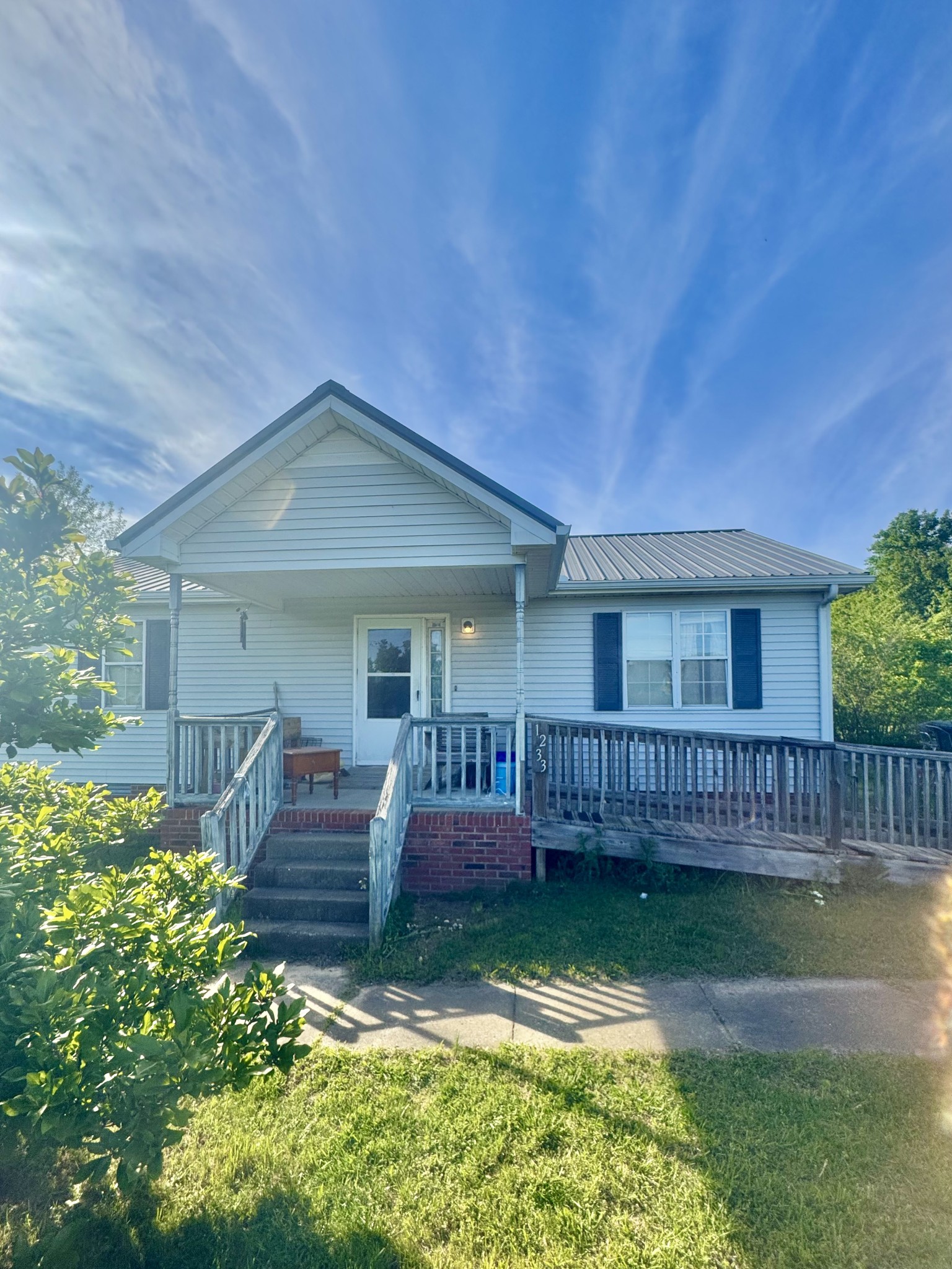 1233 Claylick Rd Property Photo 1