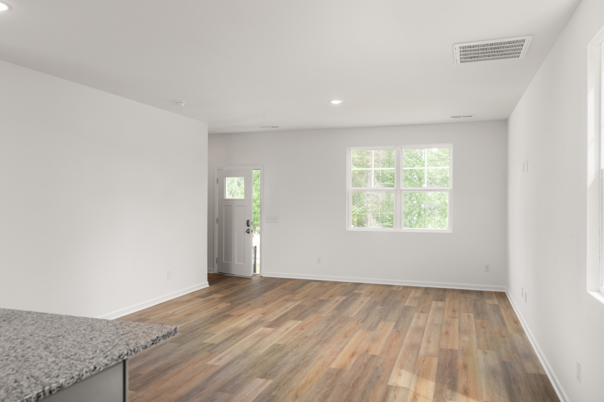 2389 Nelson Way Property Photo 8