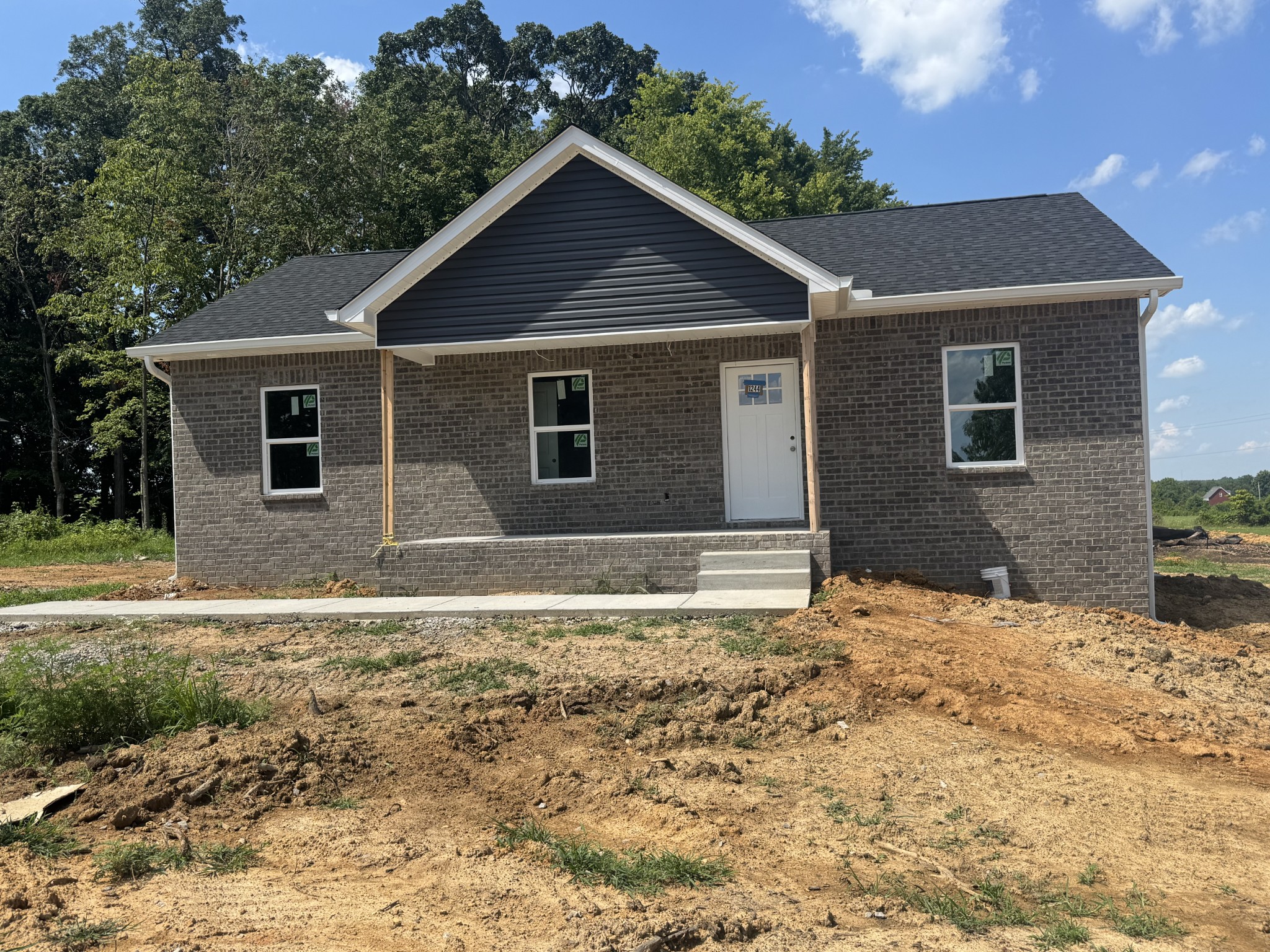 1244 Vickie Ln Property Photo 1