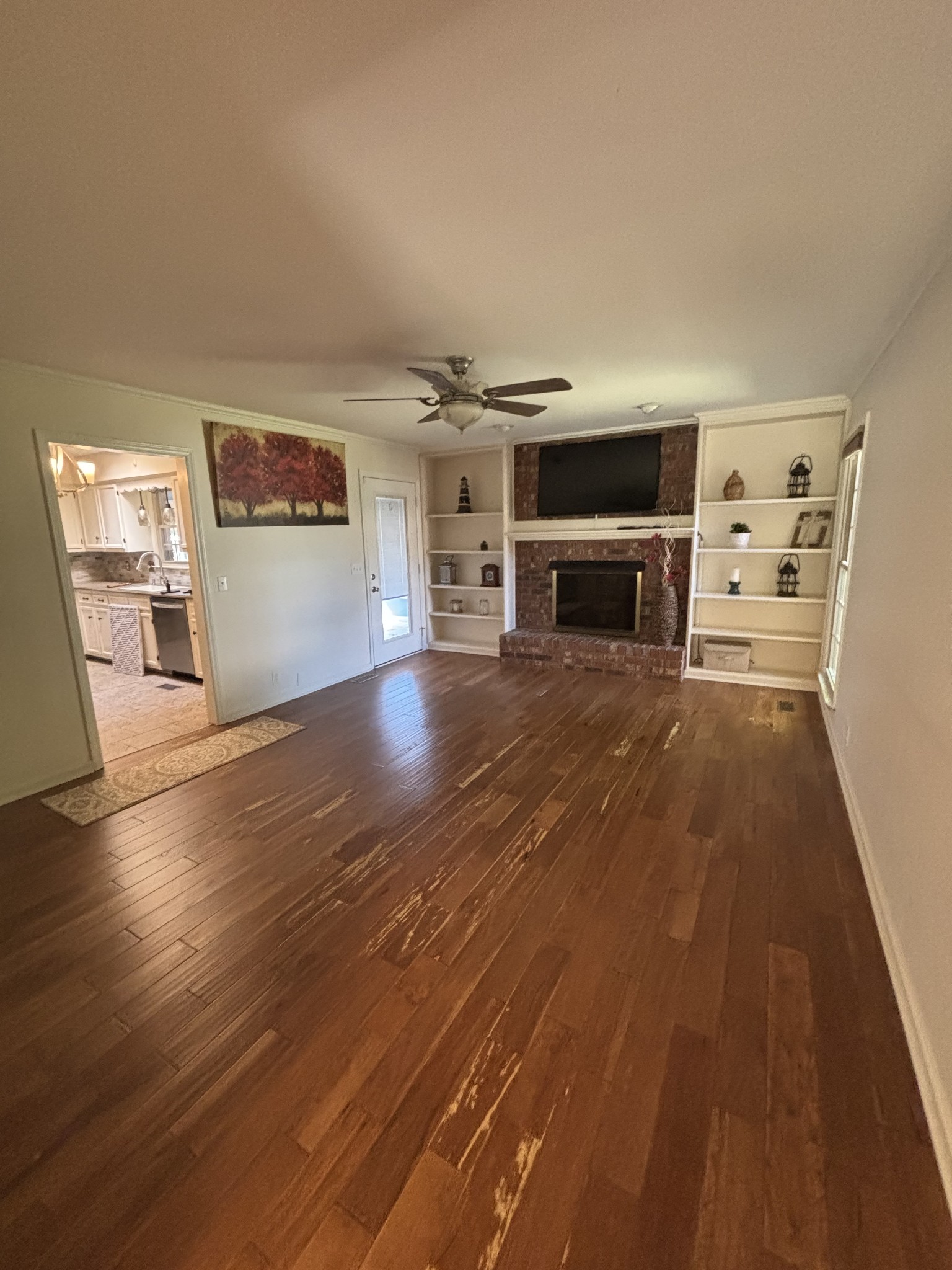 515 Crocus Ct Property Photo 9