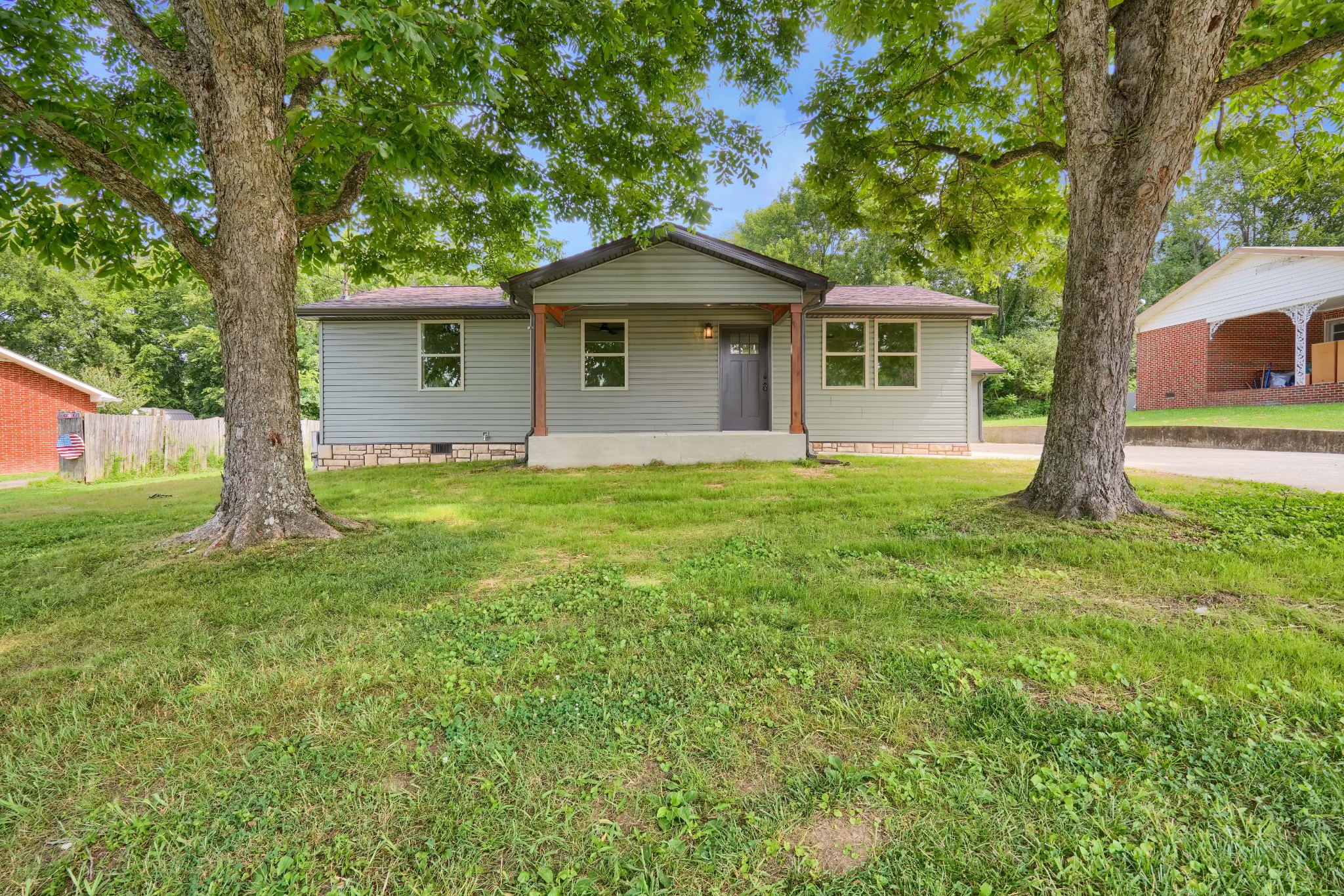 306 Forrest St Property Photo 1