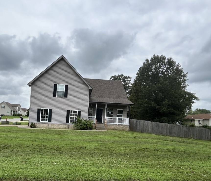 3421 Foxrun Ln Property Photo 1