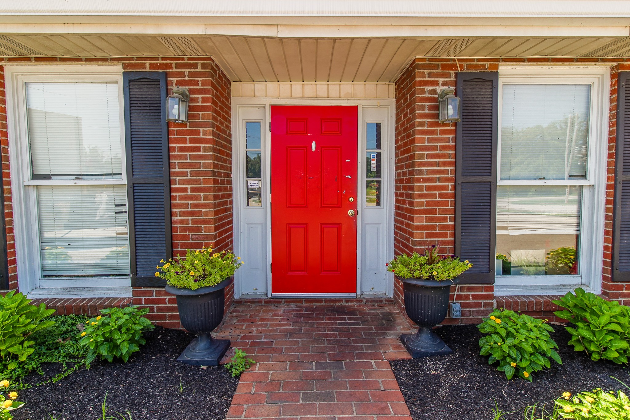 506 W Main St Property Photo 6