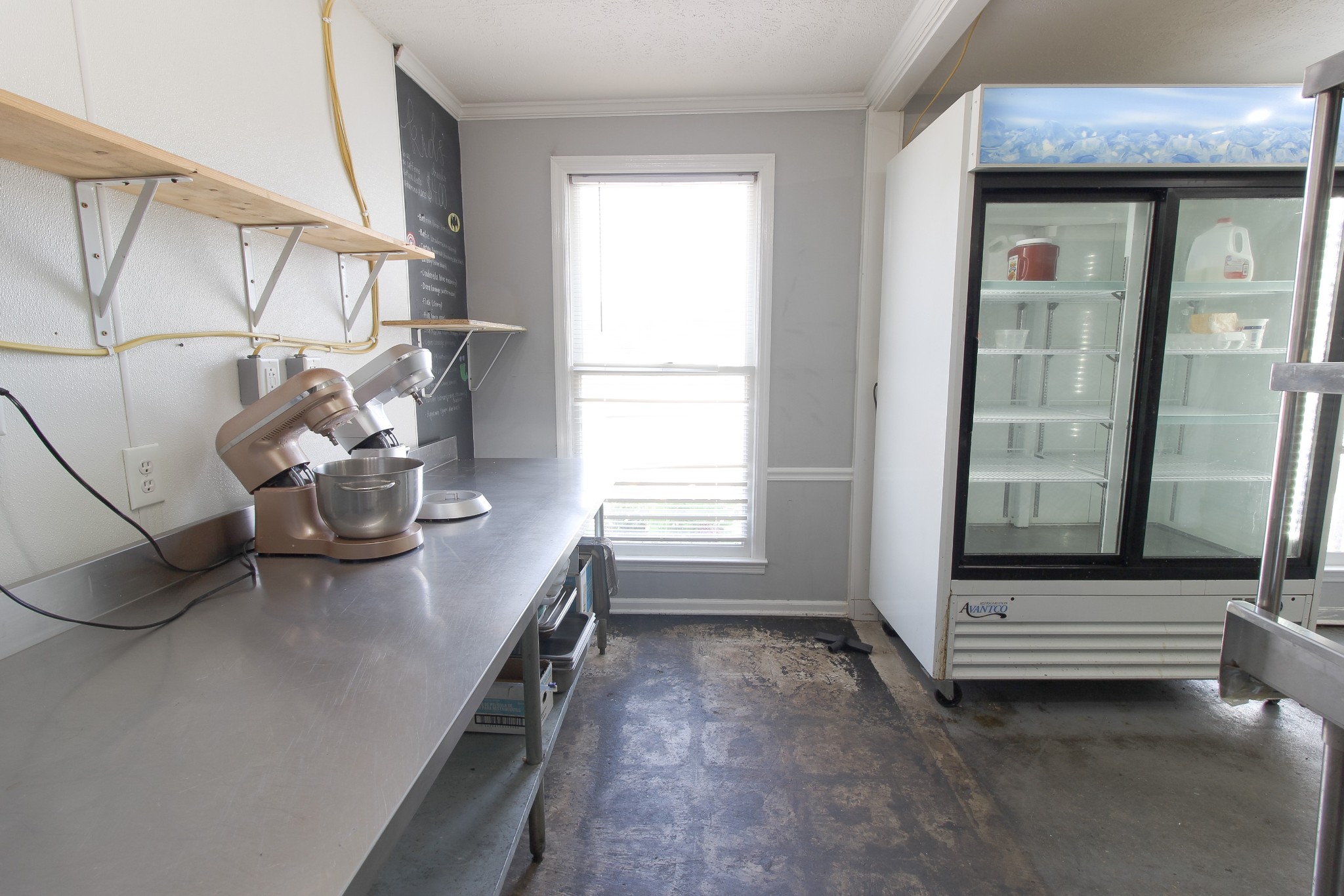 506 W Main St Property Photo 15