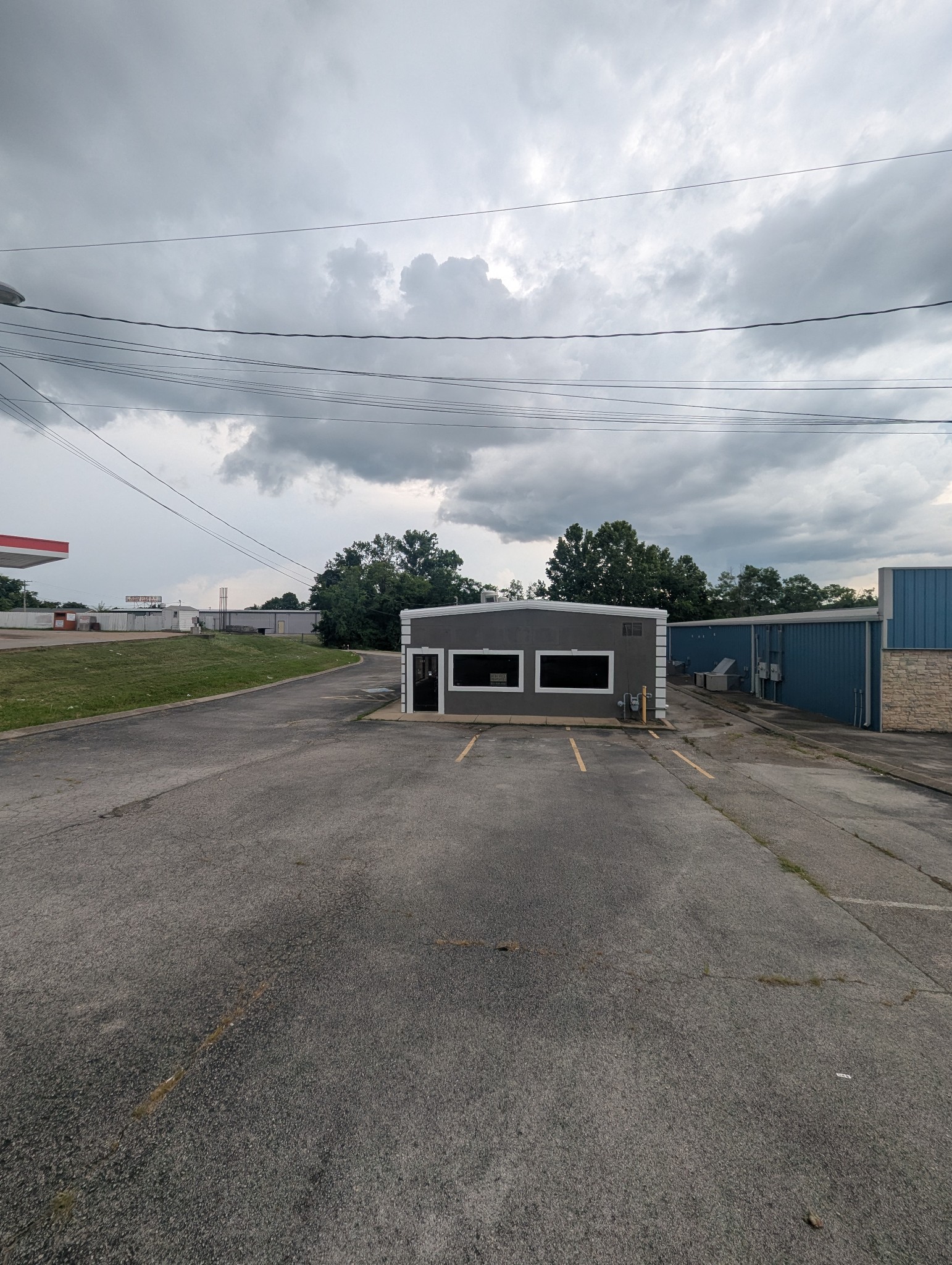 502 S James Campbell Blvd Property Photo 1