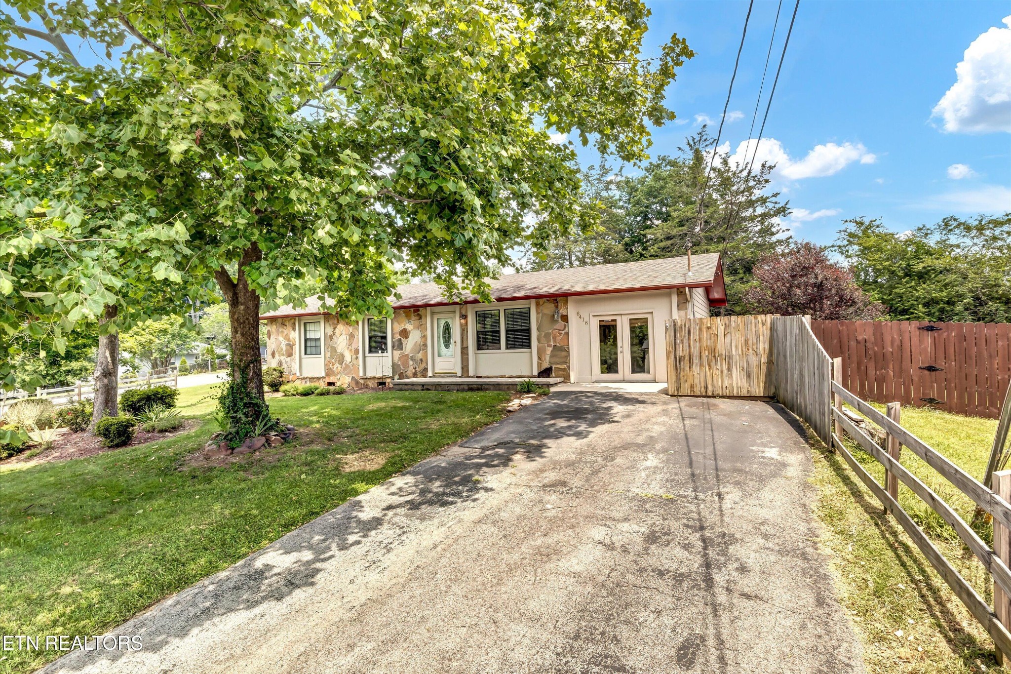 6416 Trousdale Rd Property Photo 1