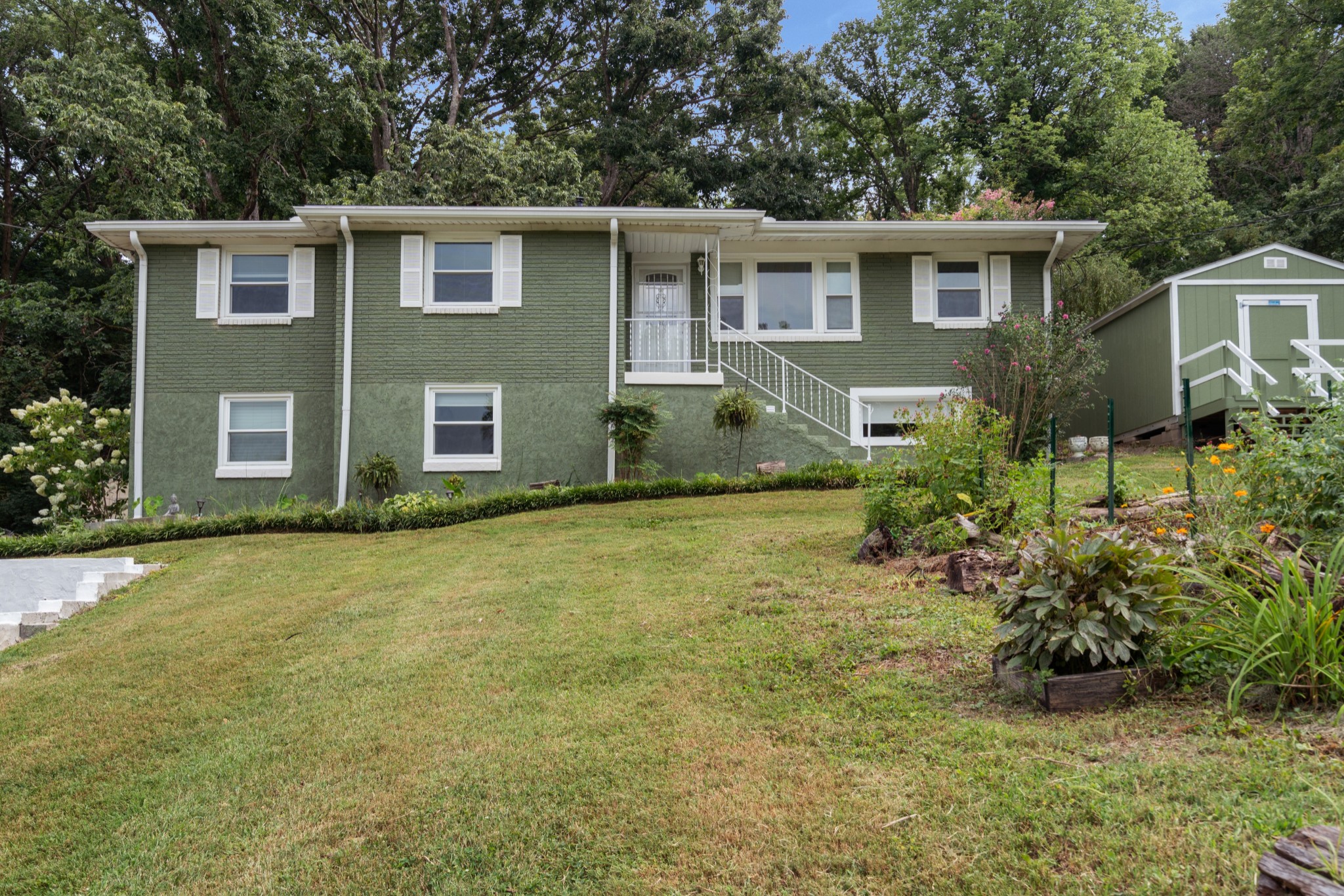 214 Shevel Dr Property Photo 1