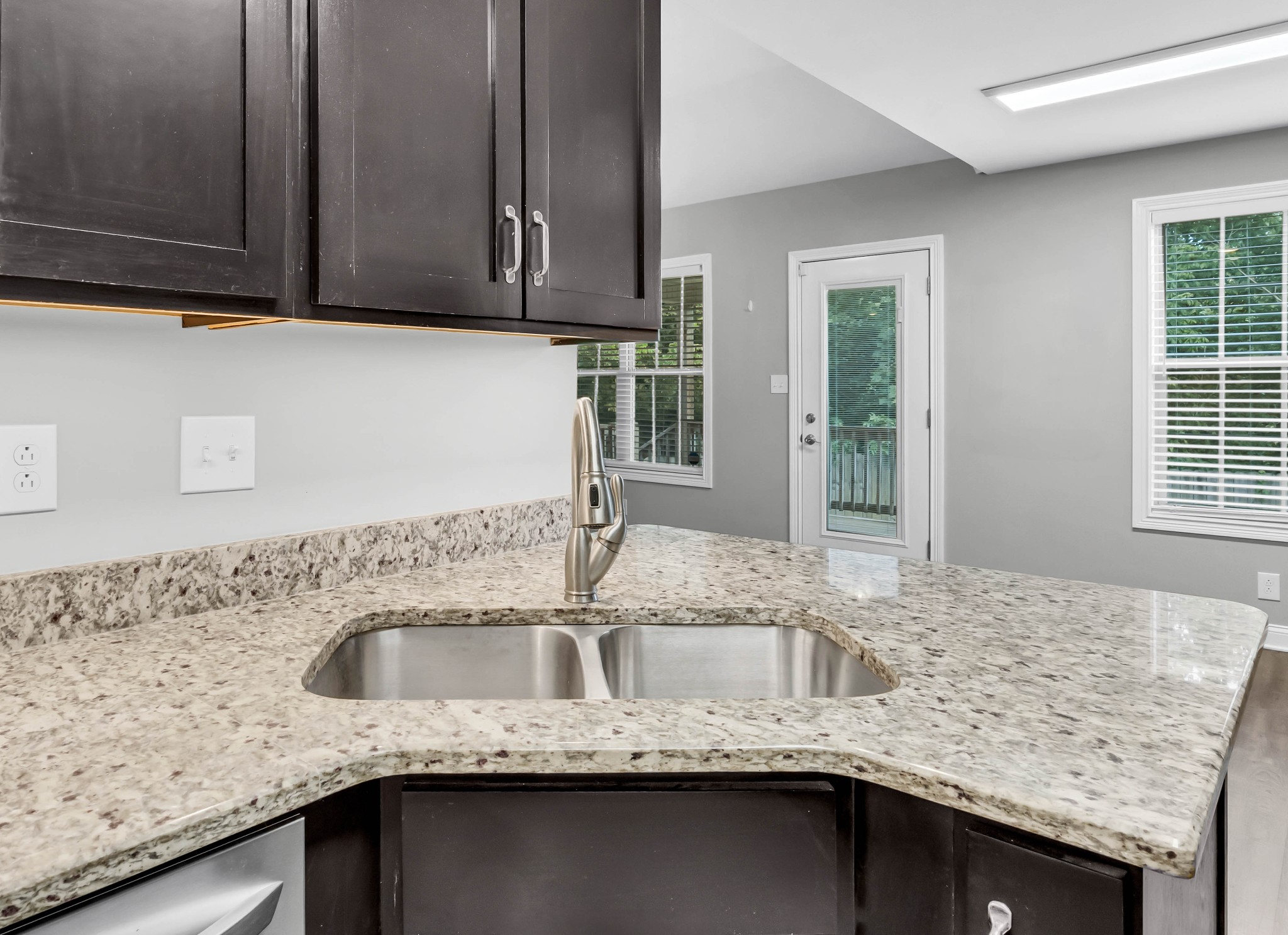 626 Snowshoe Ln Property Photo 13
