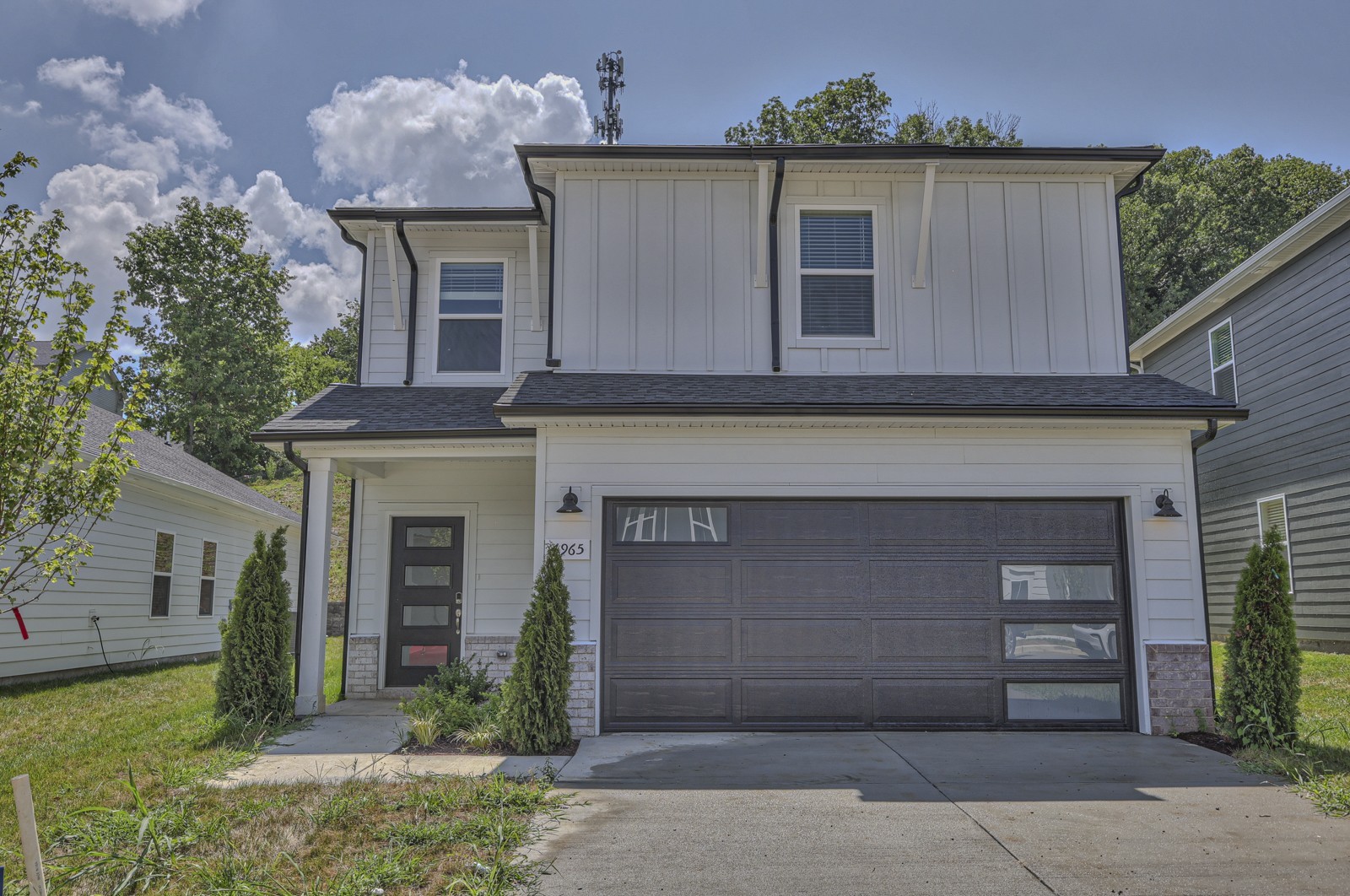 1753 Flora Grove Property Photo 1