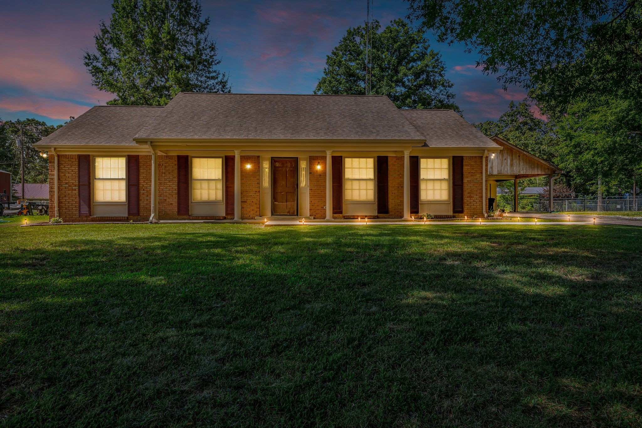 136 Park Circle Property Photo 1
