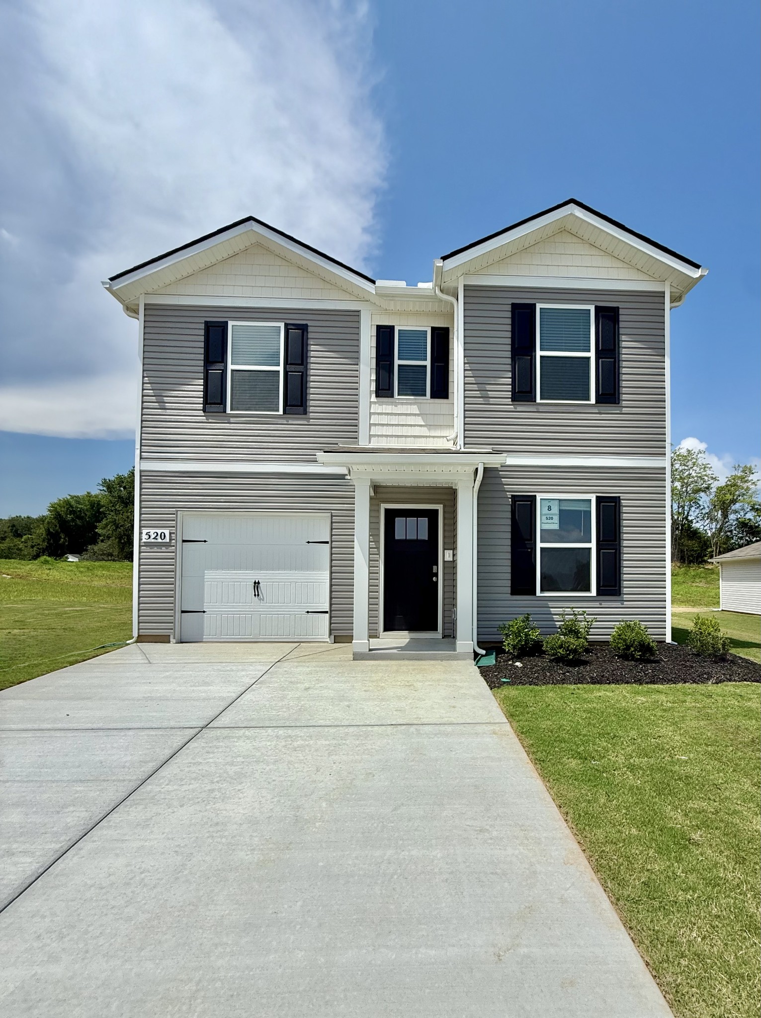 520 Cloudland Dr Property Photo 1