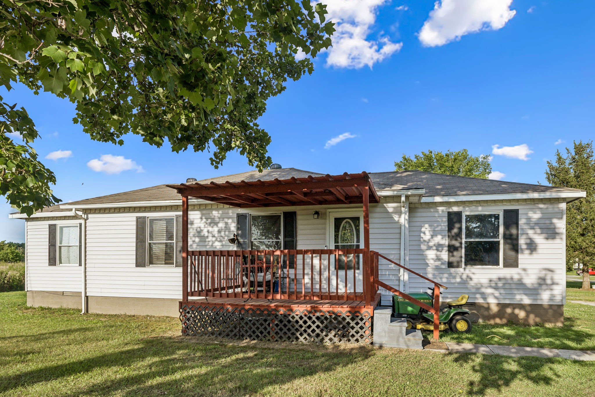 537 Isbell Ln Property Photo 1