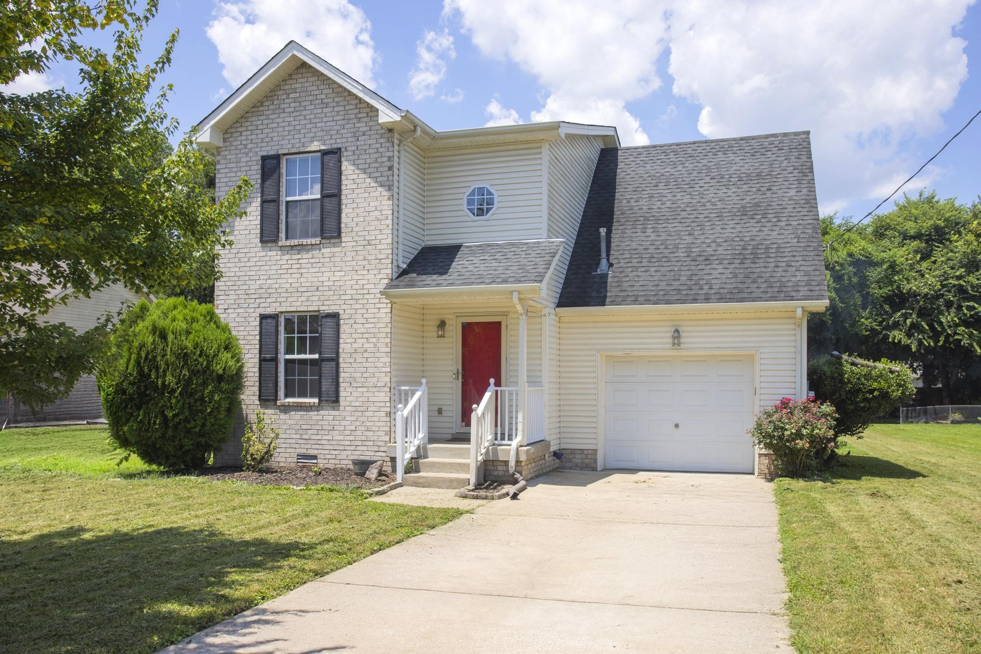 732 Charlie Gann Rd Property Photo 1