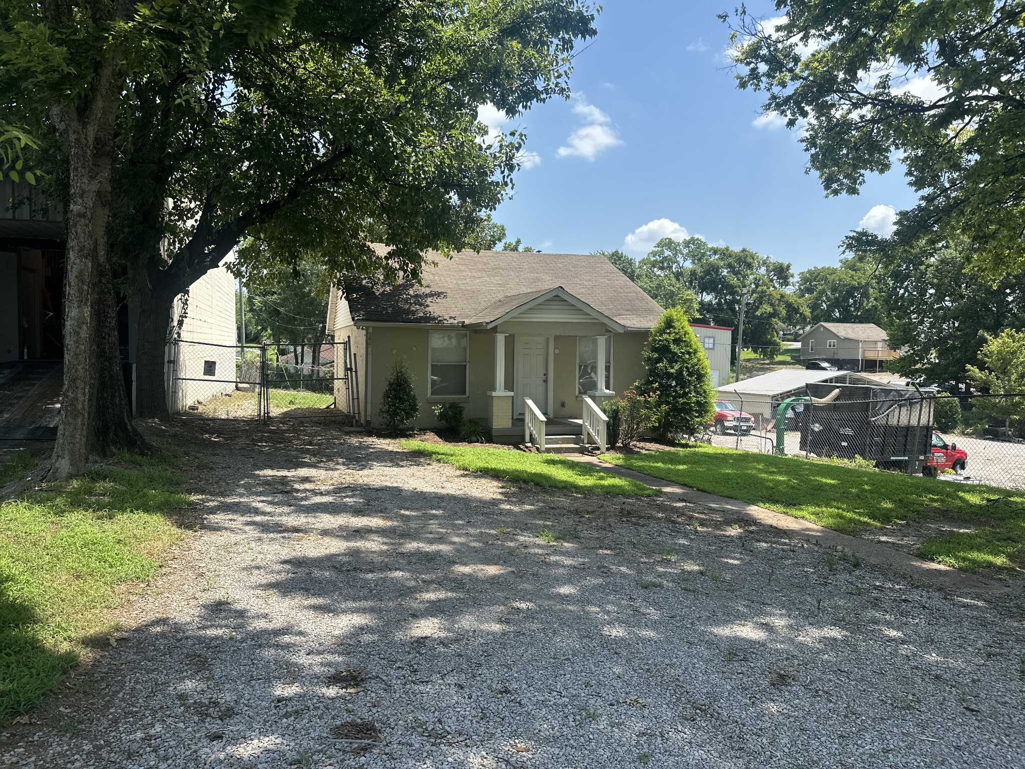 2412 Felts Ave Property Photo 2