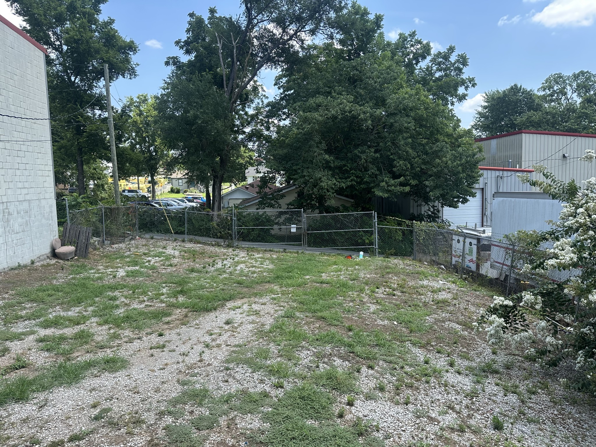 2412 Felts Ave Property Photo 5