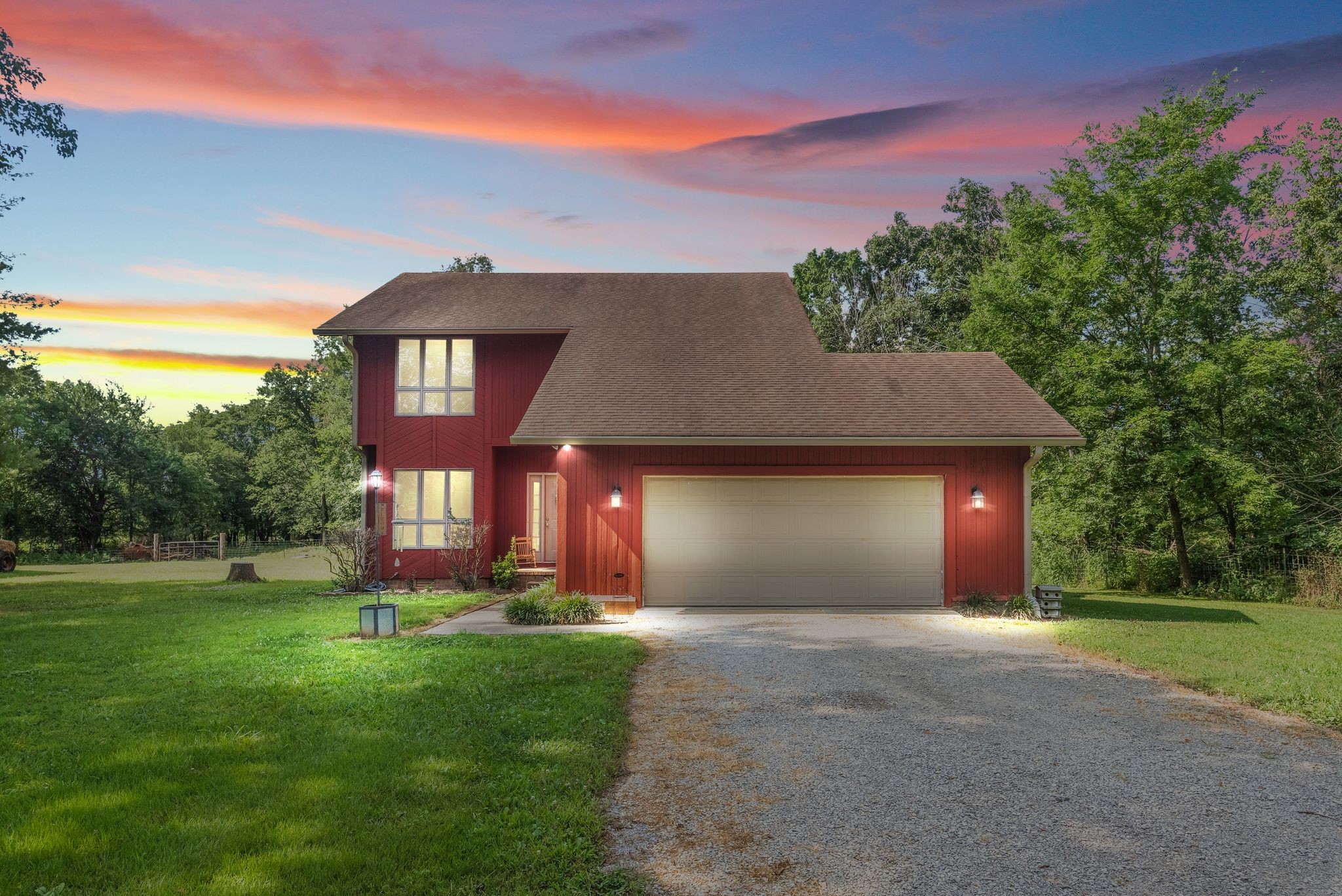 2356 Flat Woods Rd Property Photo 1