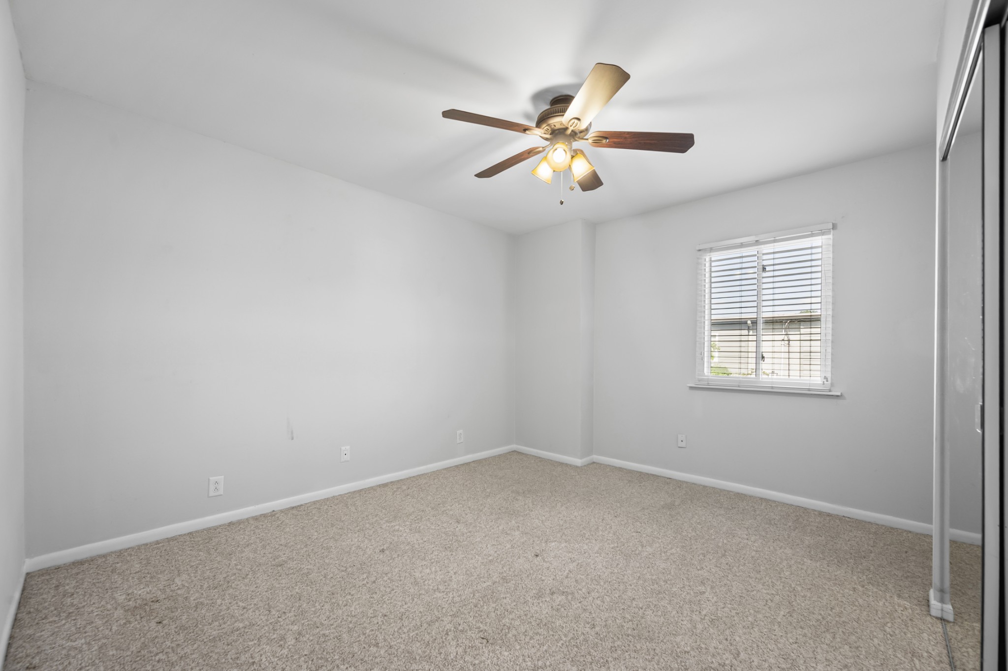 1900 Richard Jones Rd Property Photo 21