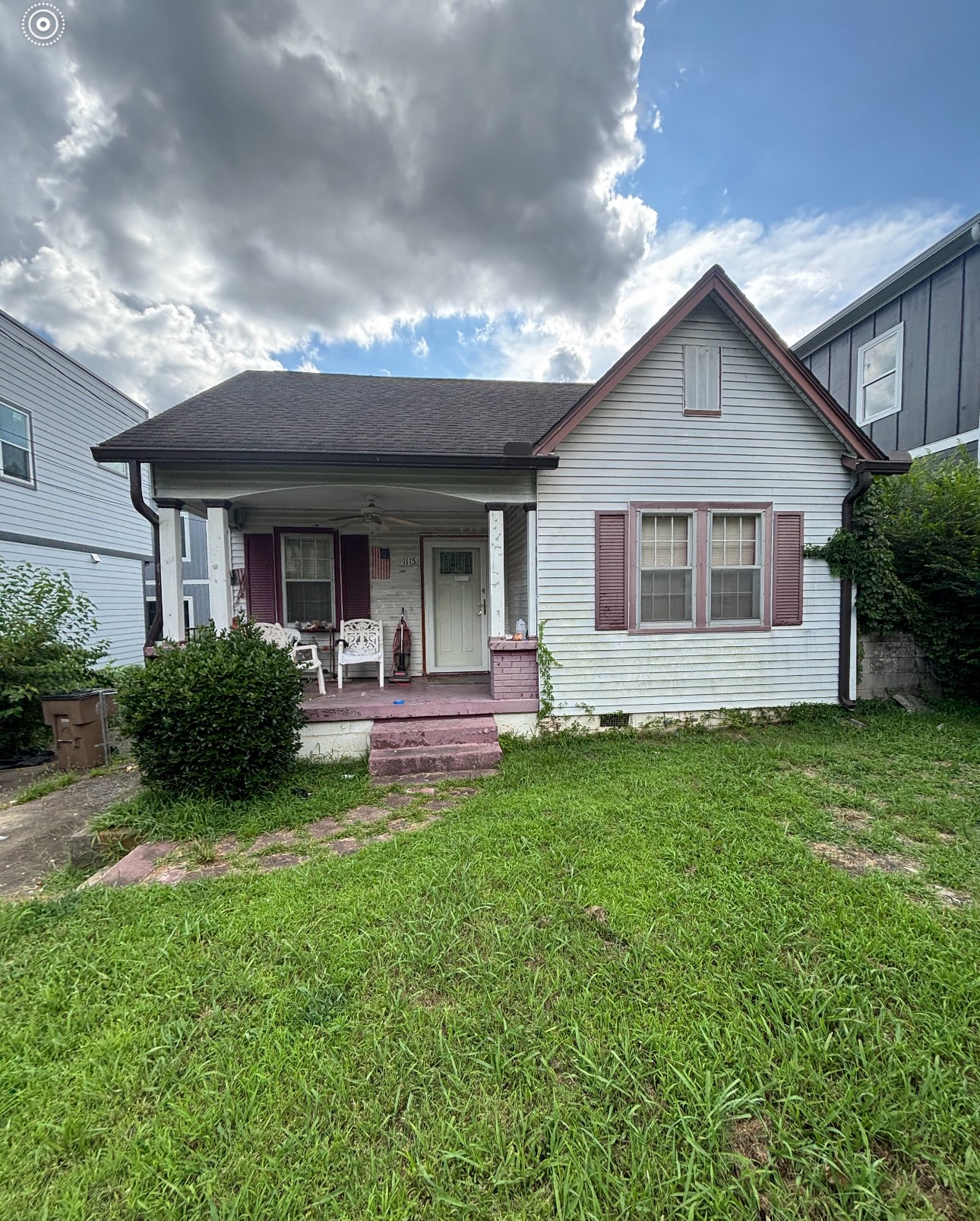 1115 38th Ave, N Property Photo 1