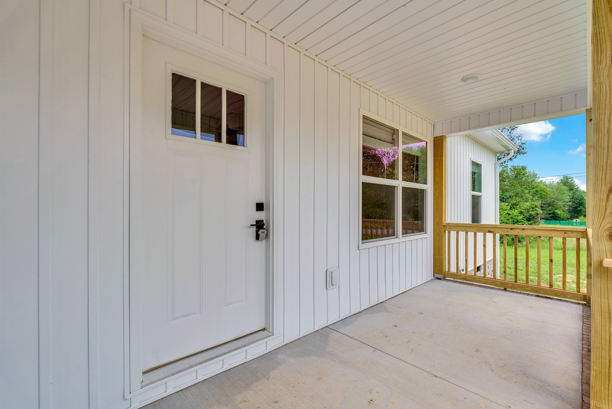 288 Westwood Dr Property Photo 2