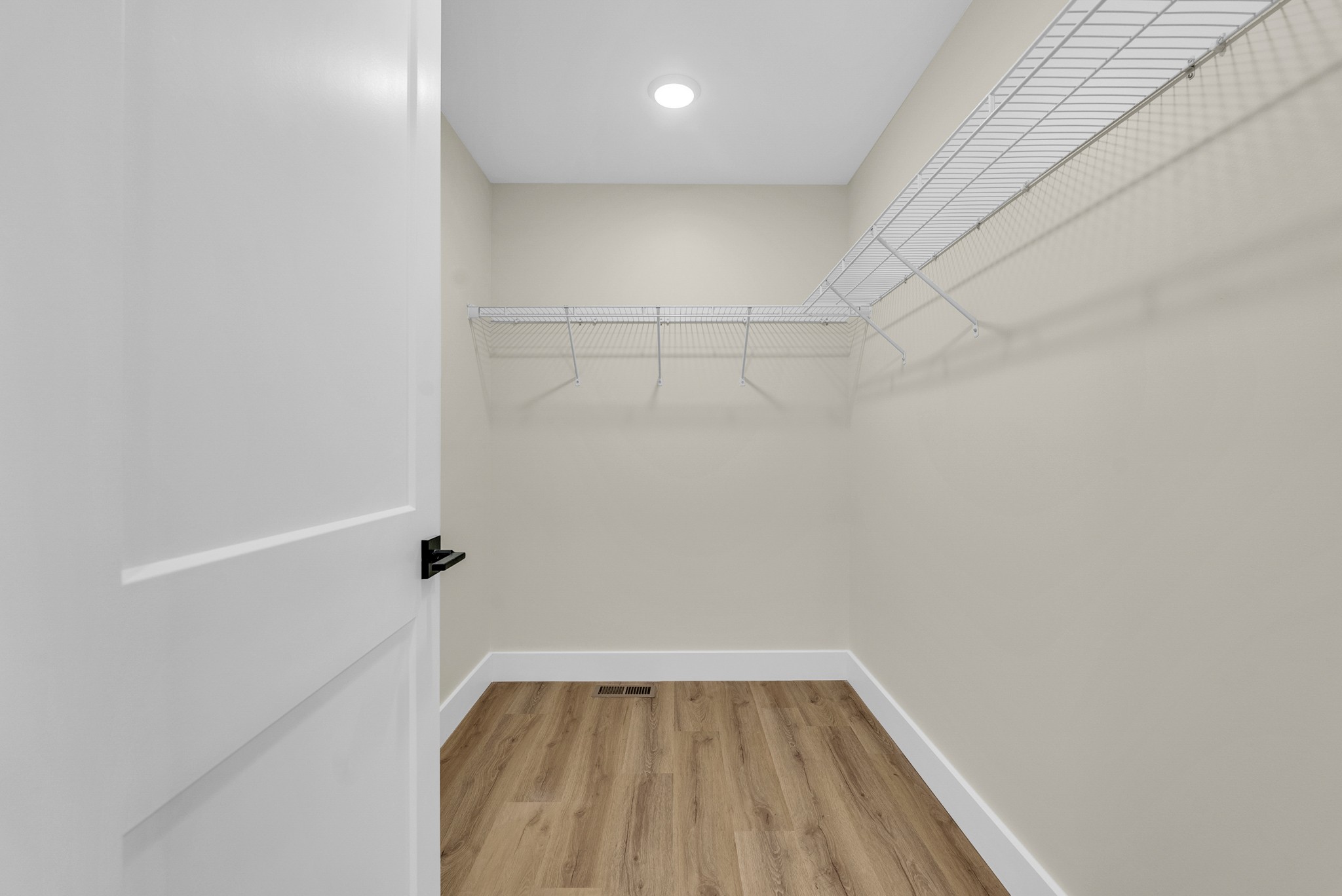 288 Westwood Dr Property Photo 8