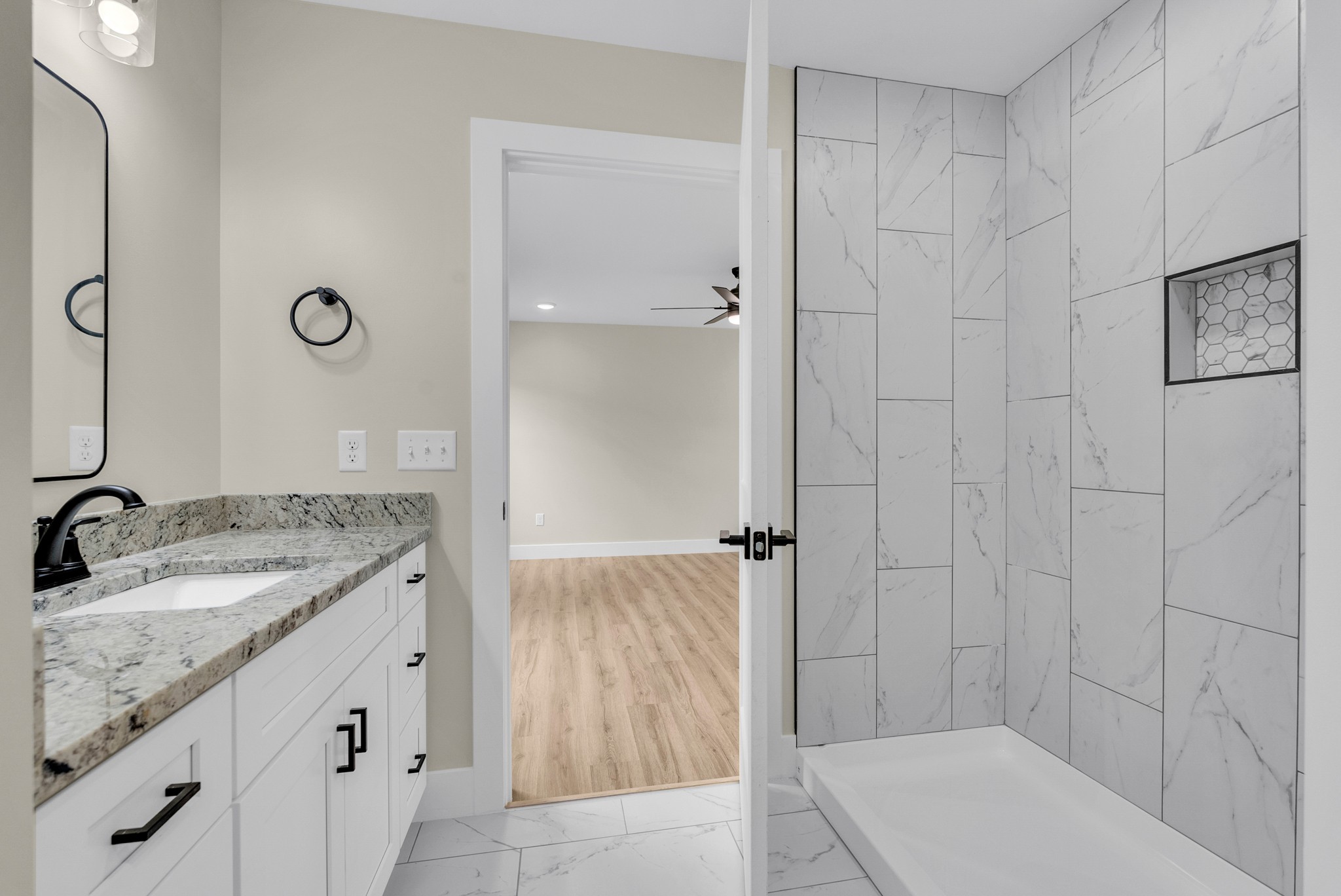 288 Westwood Dr Property Photo 9