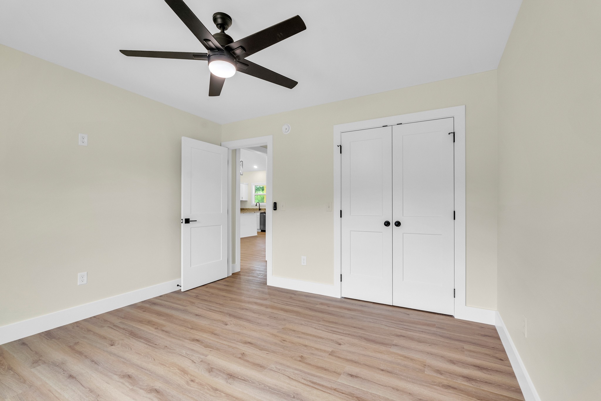 288 Westwood Dr Property Photo 12