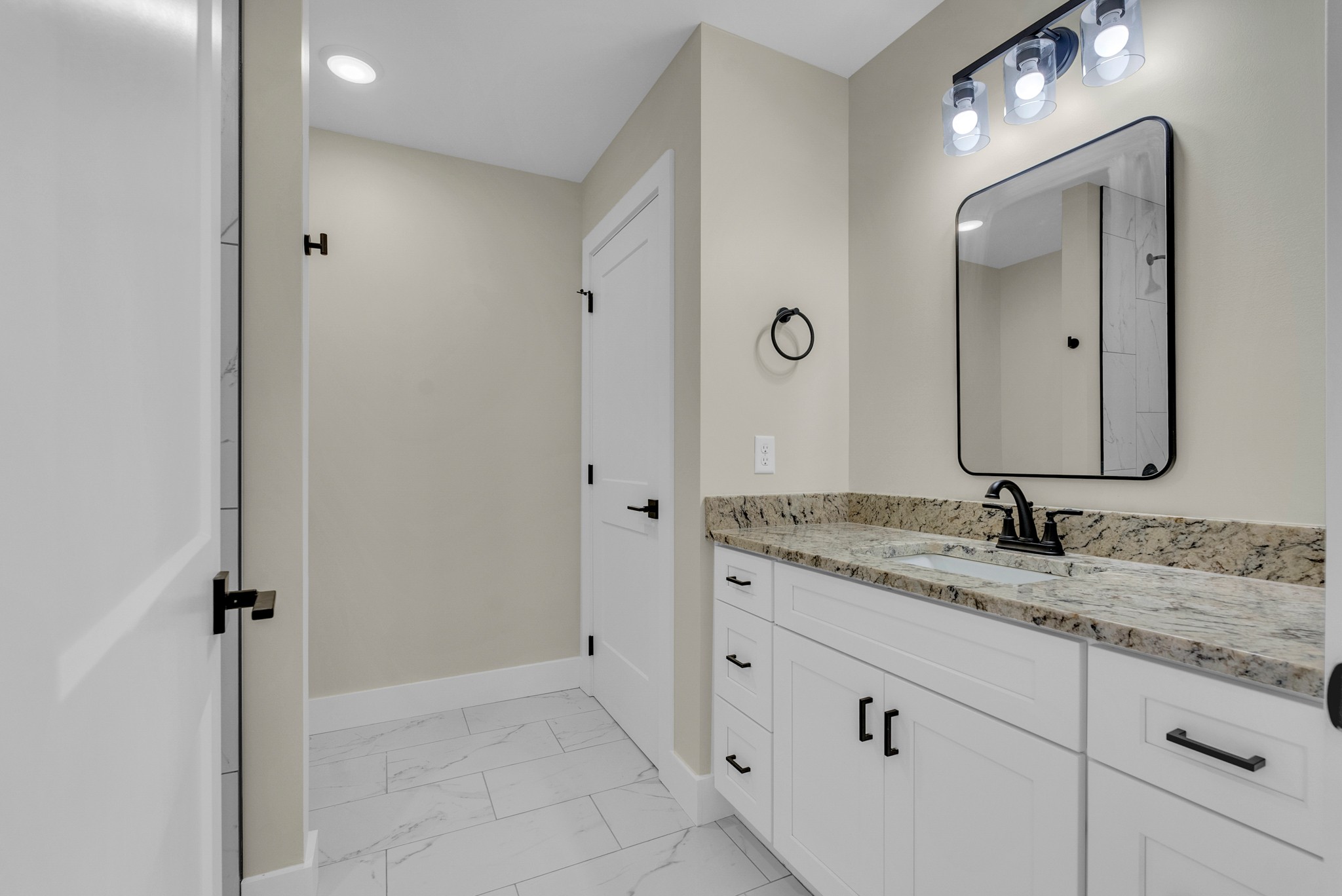 288 Westwood Dr Property Photo 16