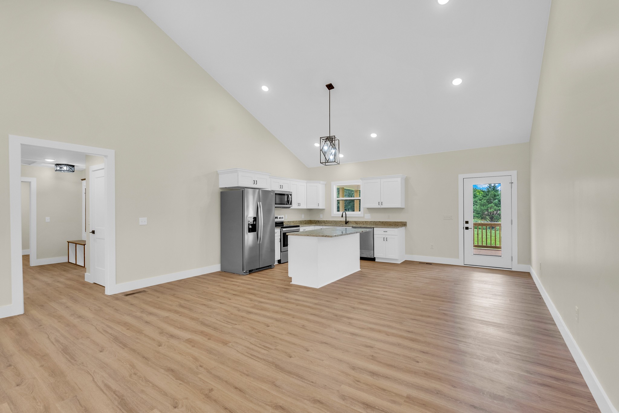 288 Westwood Dr Property Photo 25