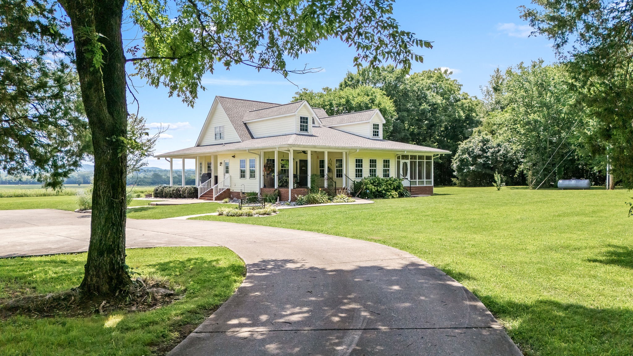 702 JOHN WINDROW RD