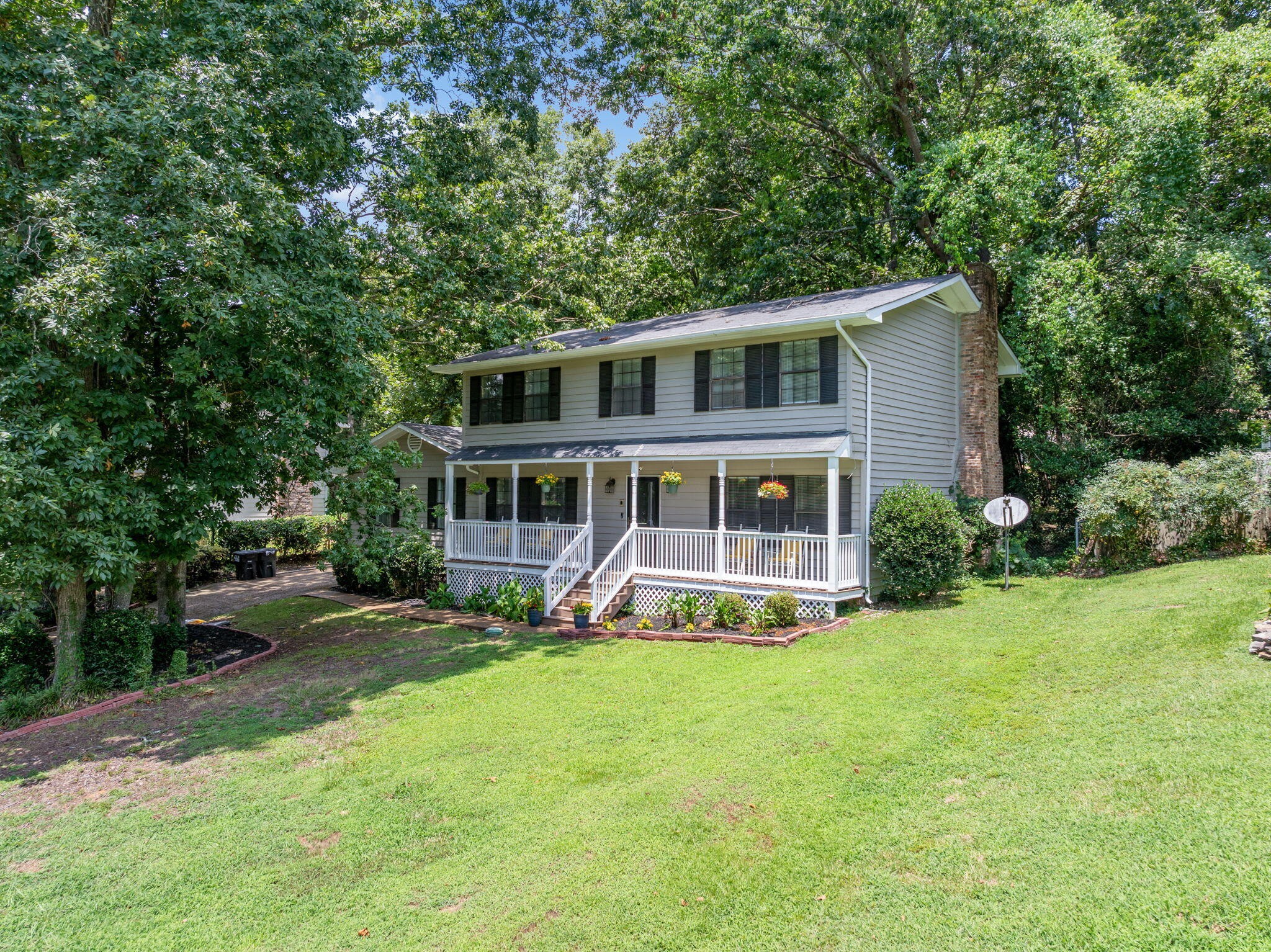 8807 Hurricane Manor Trail Property Photo 1