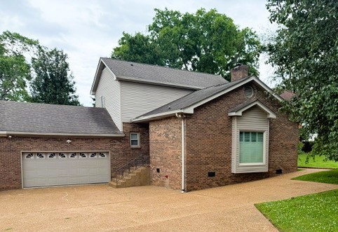 303 Wellington Ct Property Photo 1