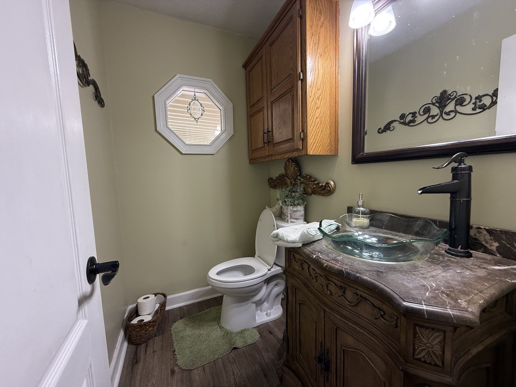 170 Hillwood Dr Property Photo 26