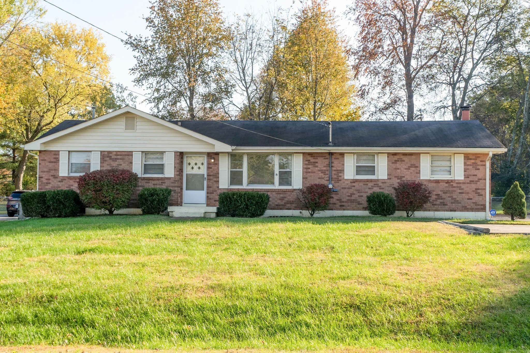 106 Bluewater Dr Property Photo 1