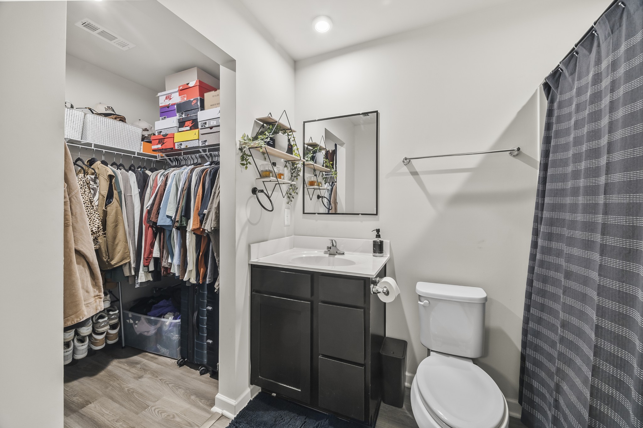 2757 Thornton Grove Blvd Property Photo 15