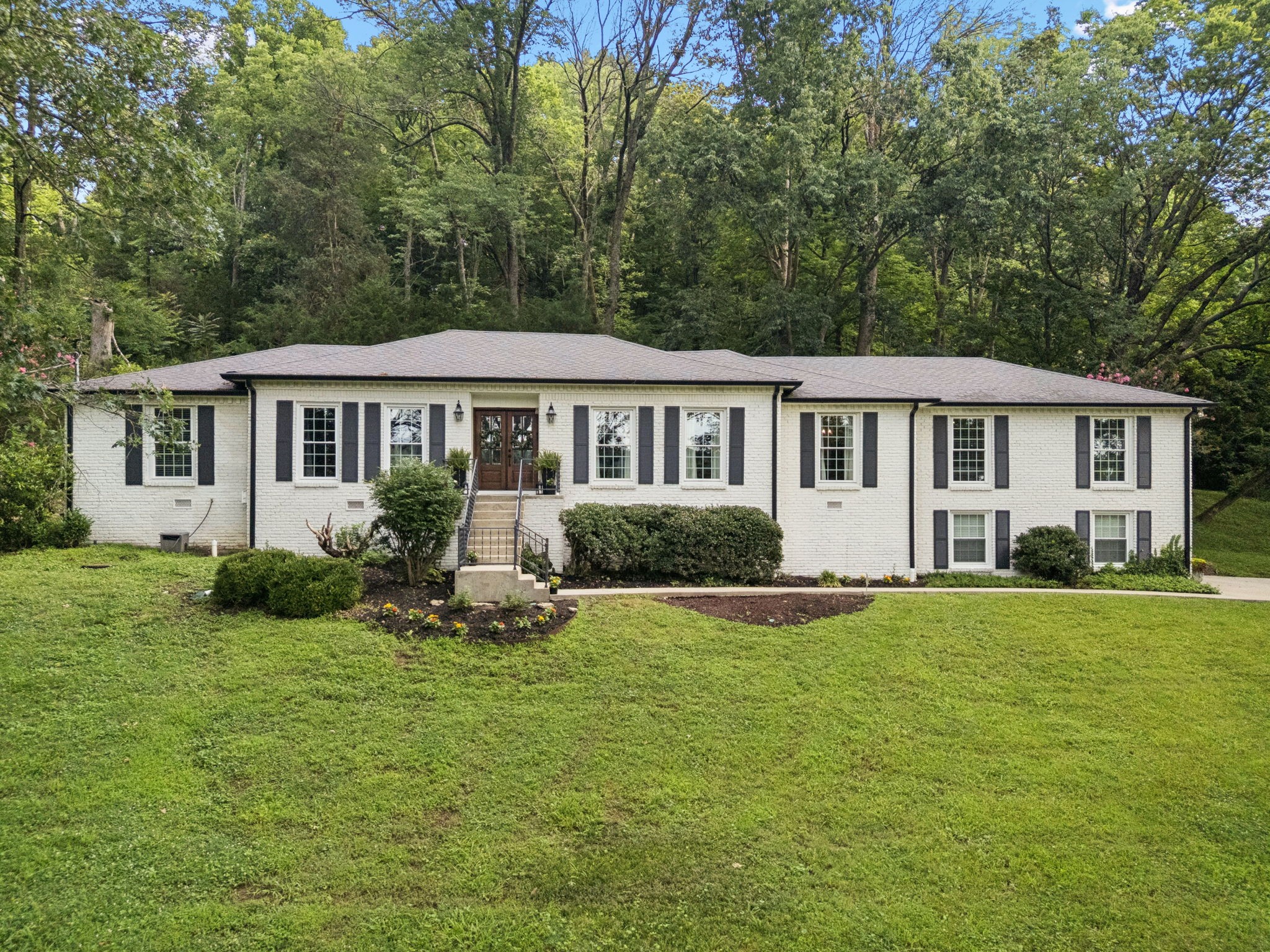 607 Forest Park Dr Property Photo 1